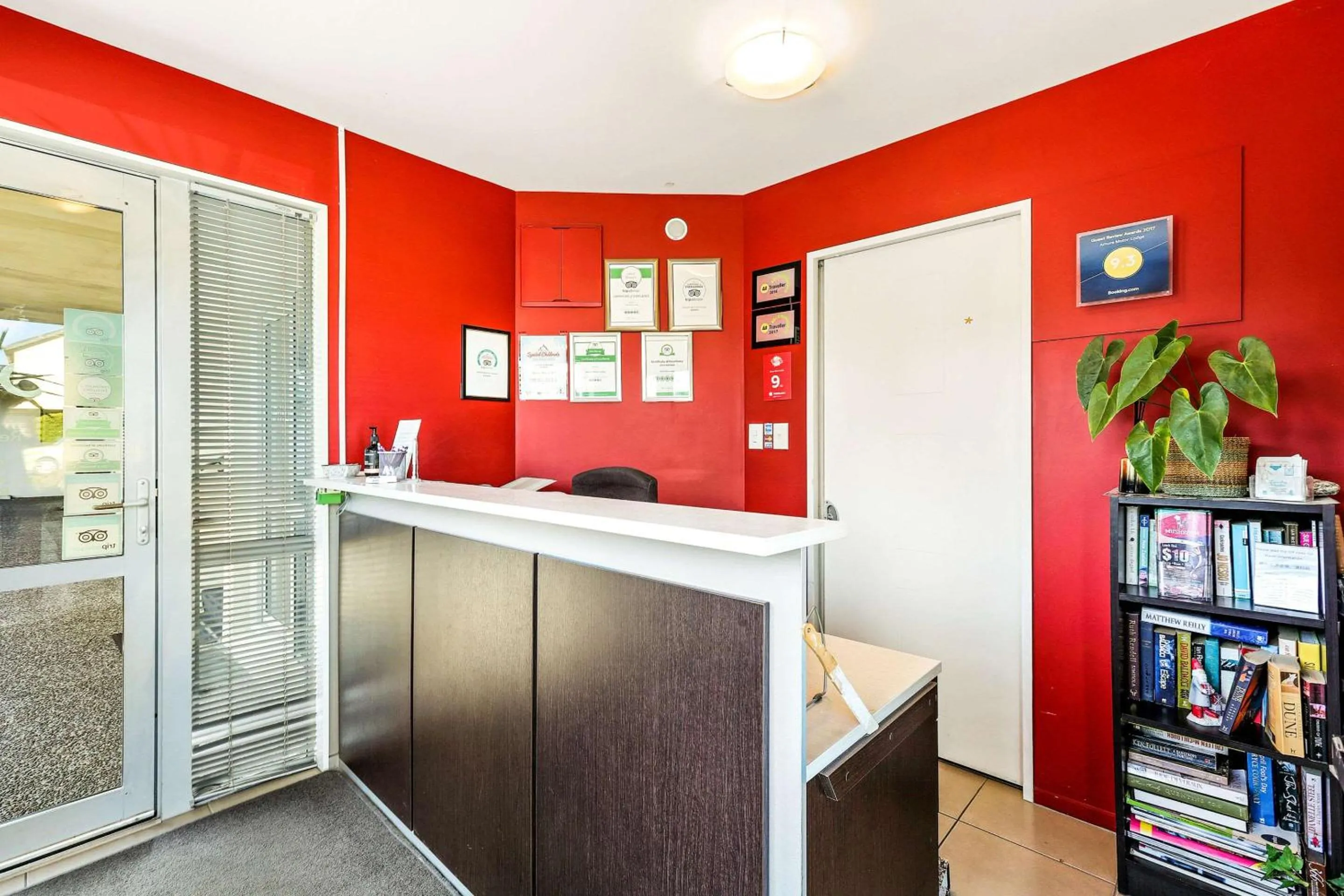 Lobby or reception in Quality Suites Amore