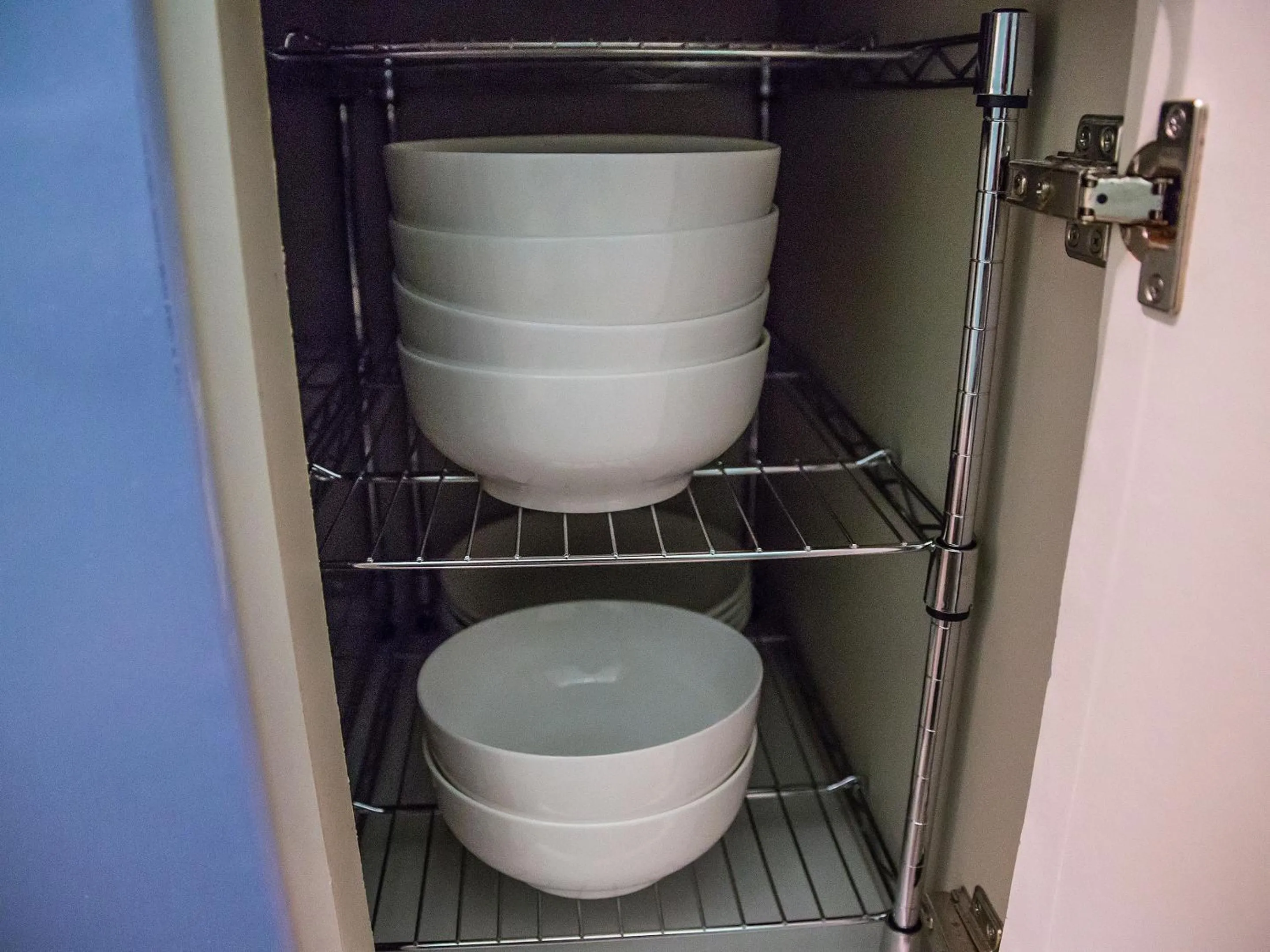 Communal kitchen in Seawall Hostel