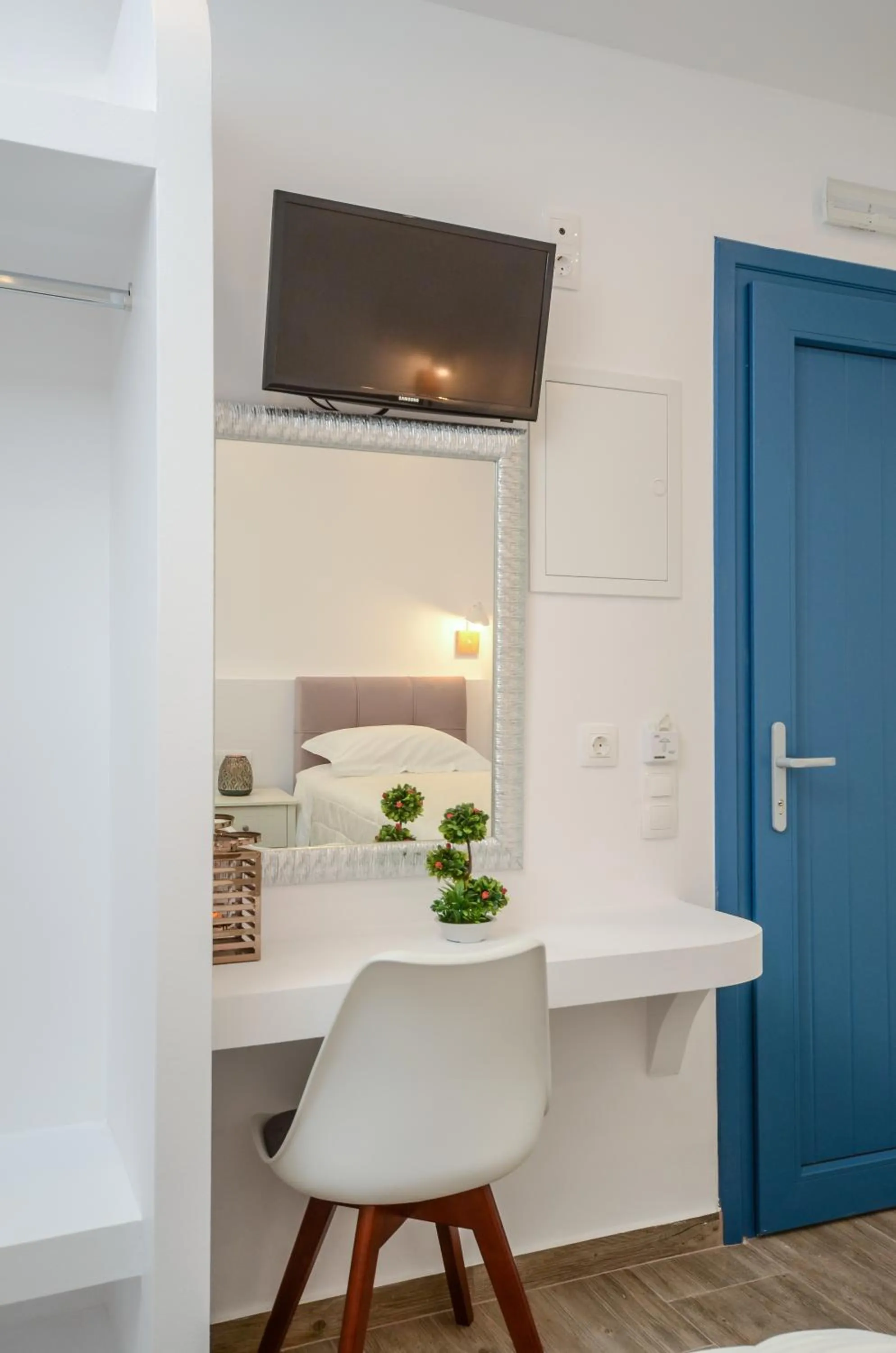 TV and multimedia in Sun Beach Hotel