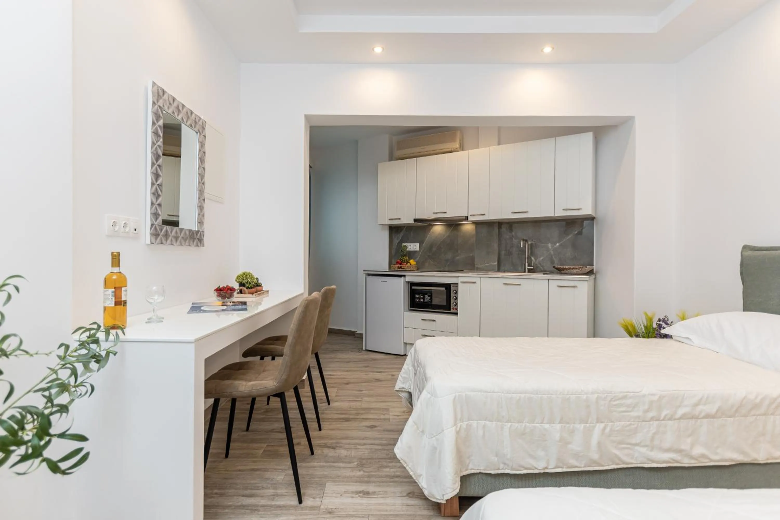 Property building, Bed in Sun Beach Hotel