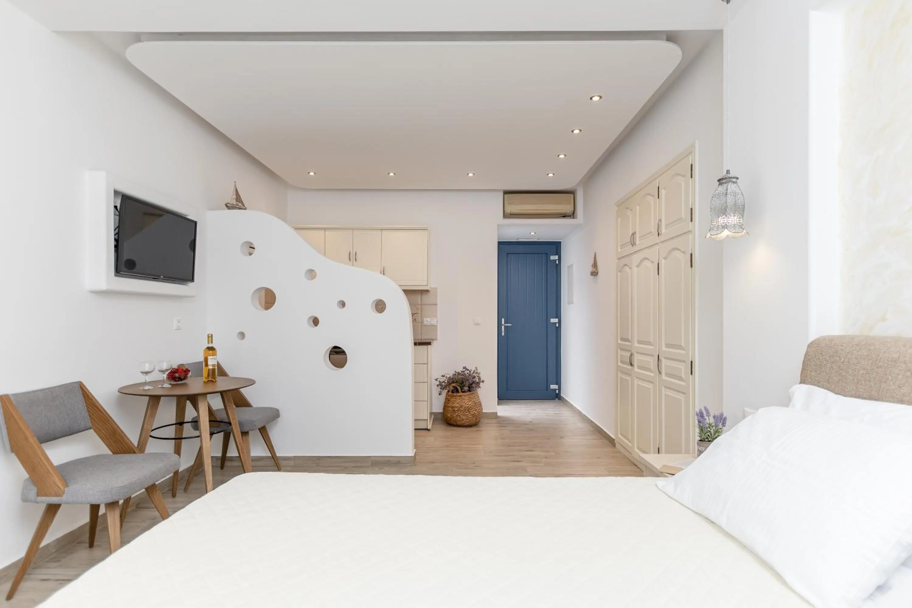 Bed in Sun Beach Hotel