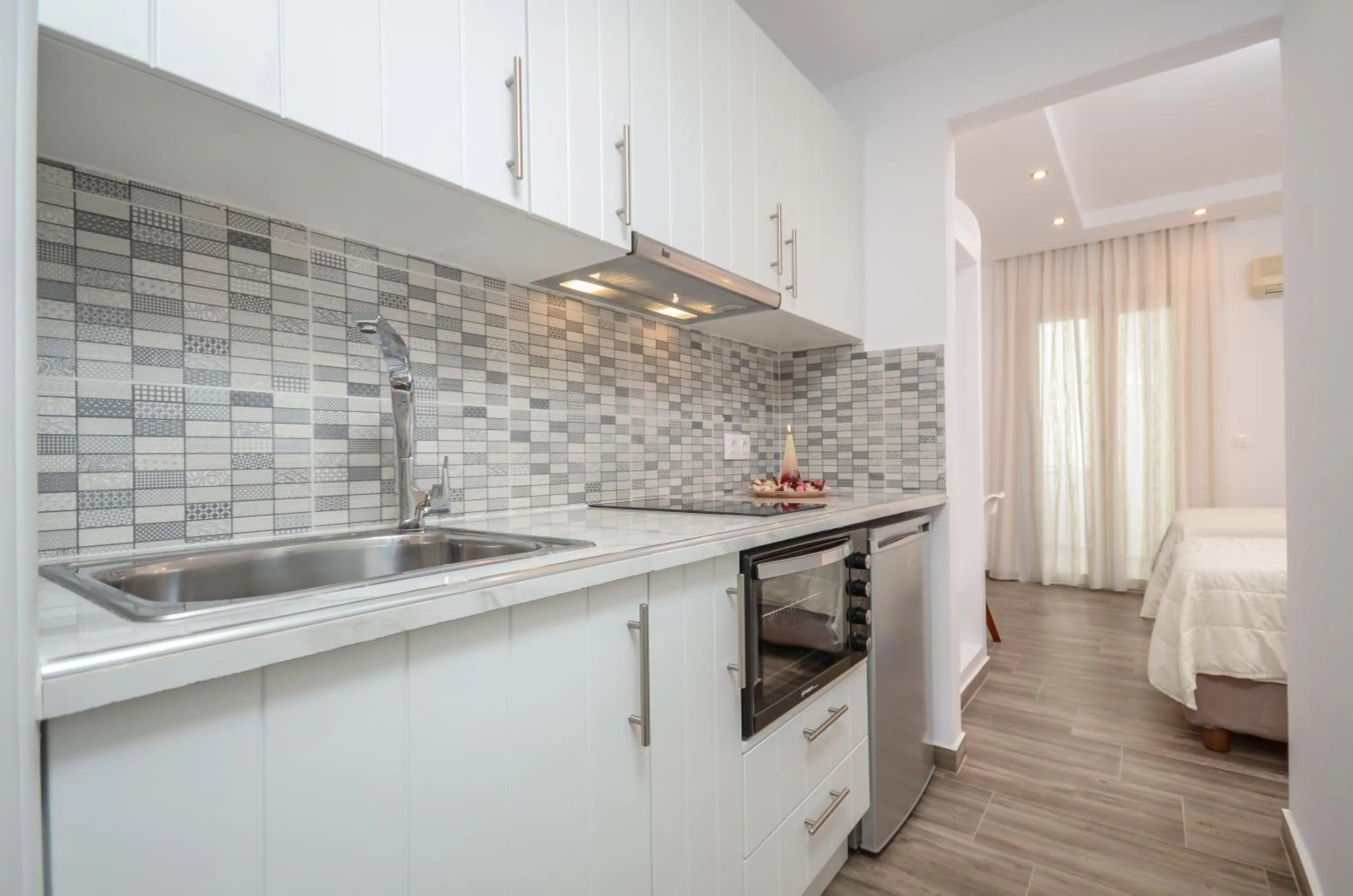 Kitchen or kitchenette in Sun Beach Hotel