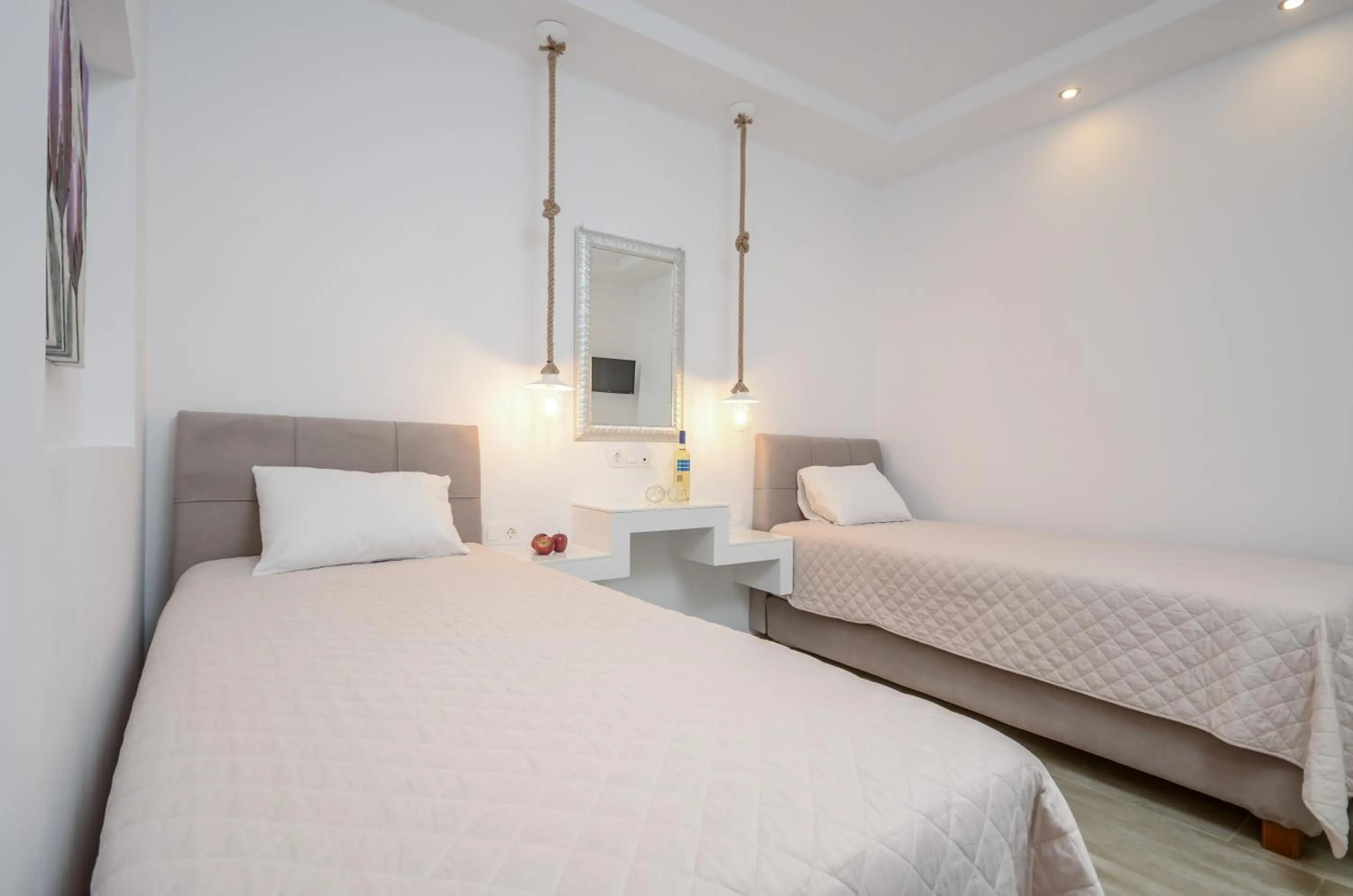 Bedroom, Bed in Sun Beach Hotel