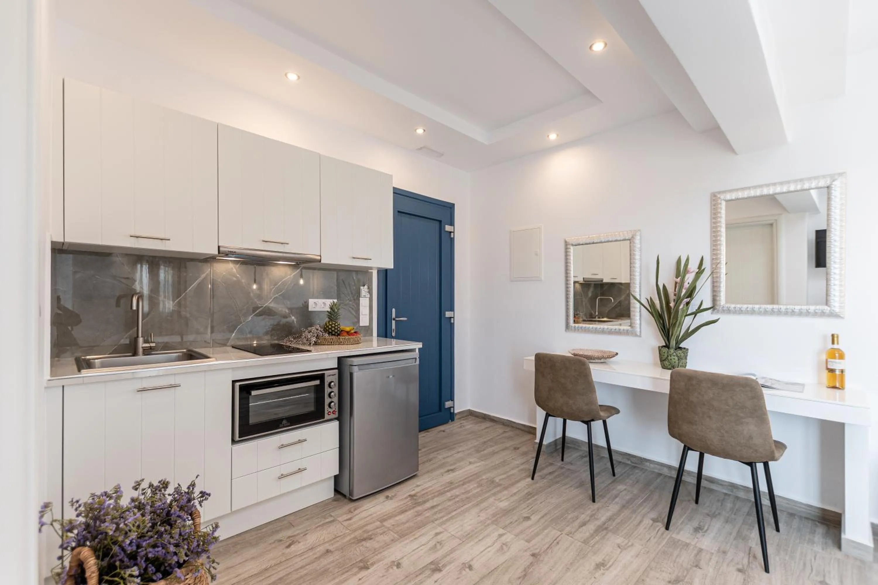 kitchen in Sun Beach Hotel