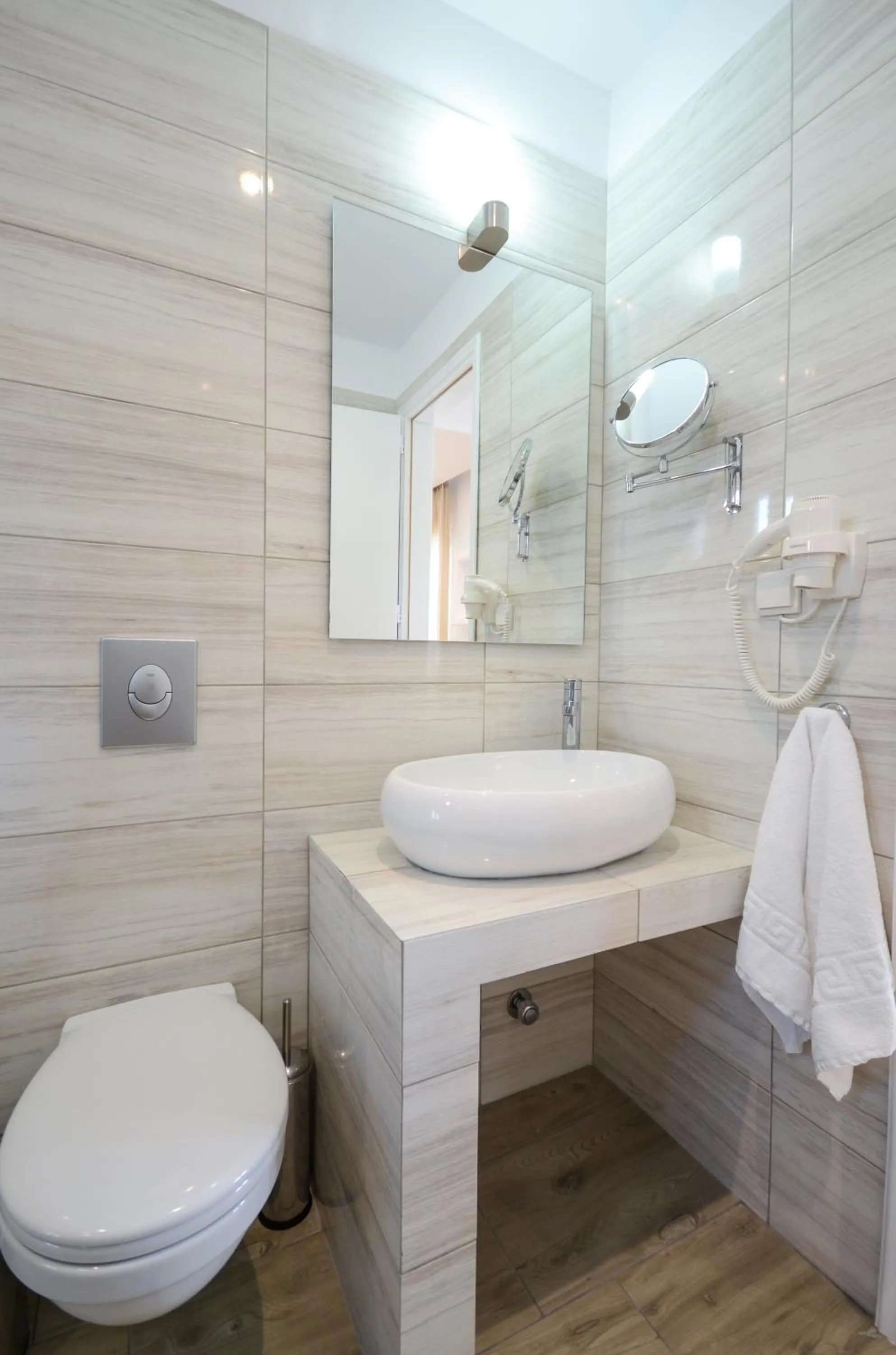 Shower in Sun Beach Hotel