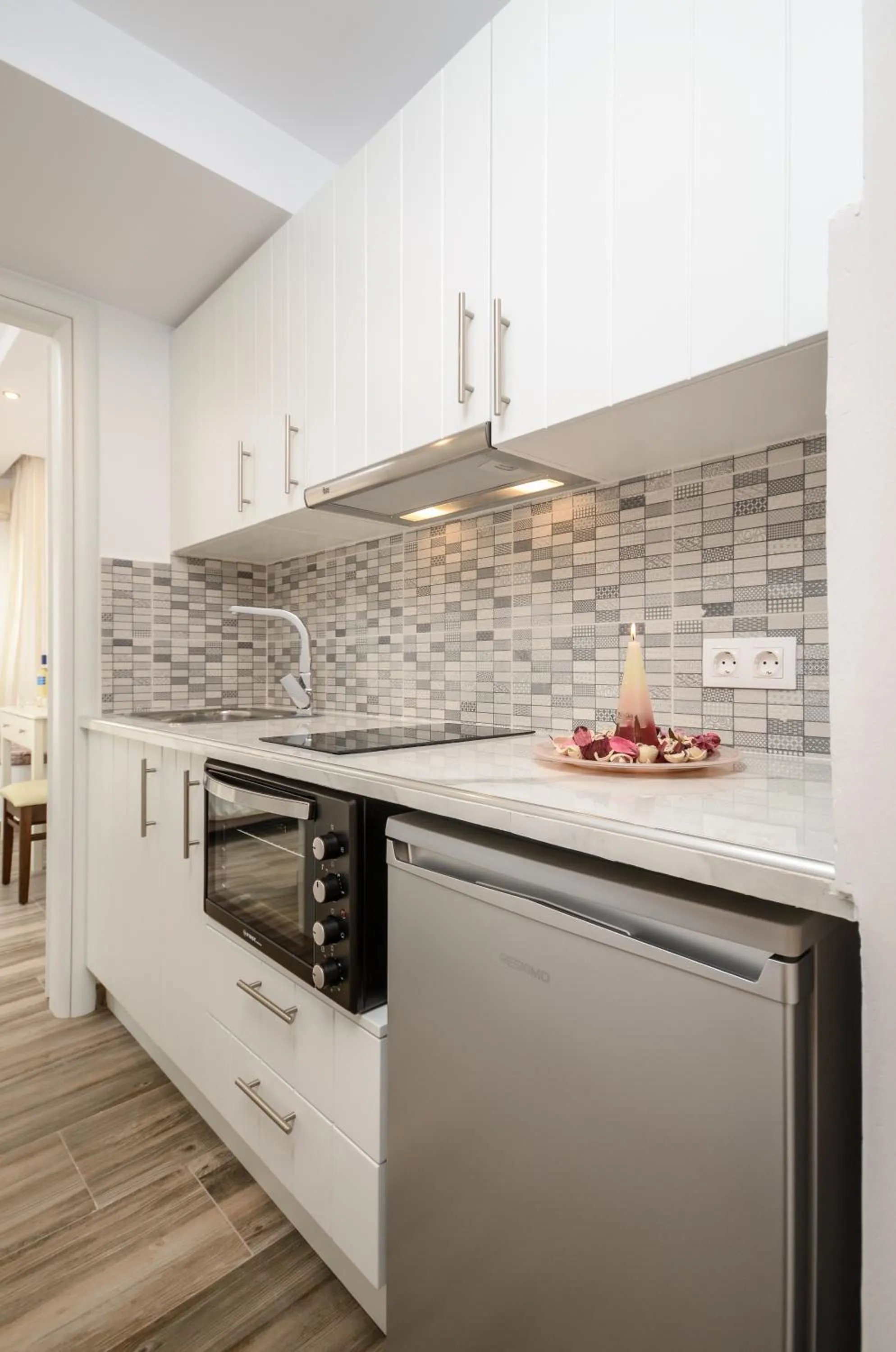 Kitchen or kitchenette in Sun Beach Hotel