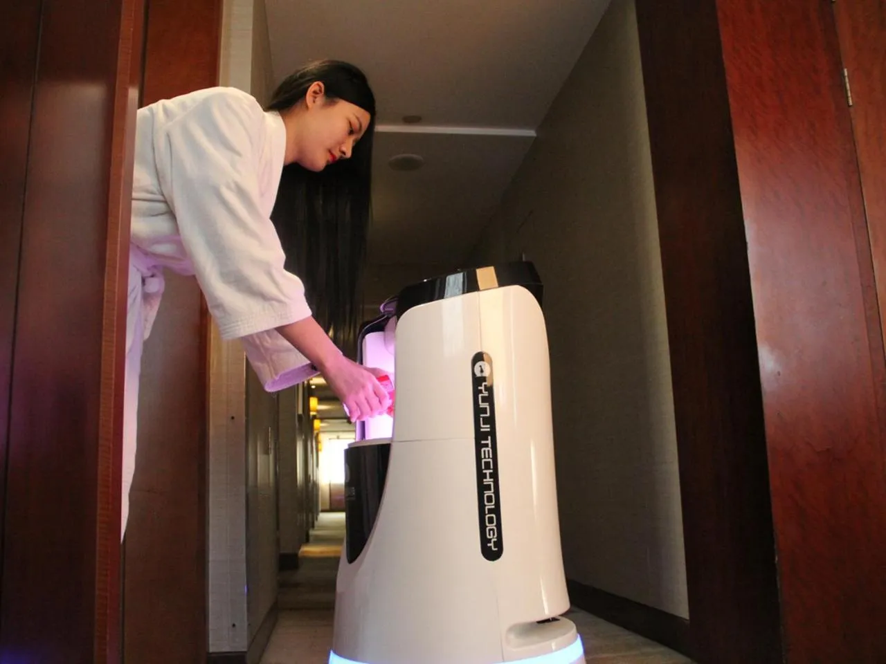 room service in Gehua New Century Hotel Beijing