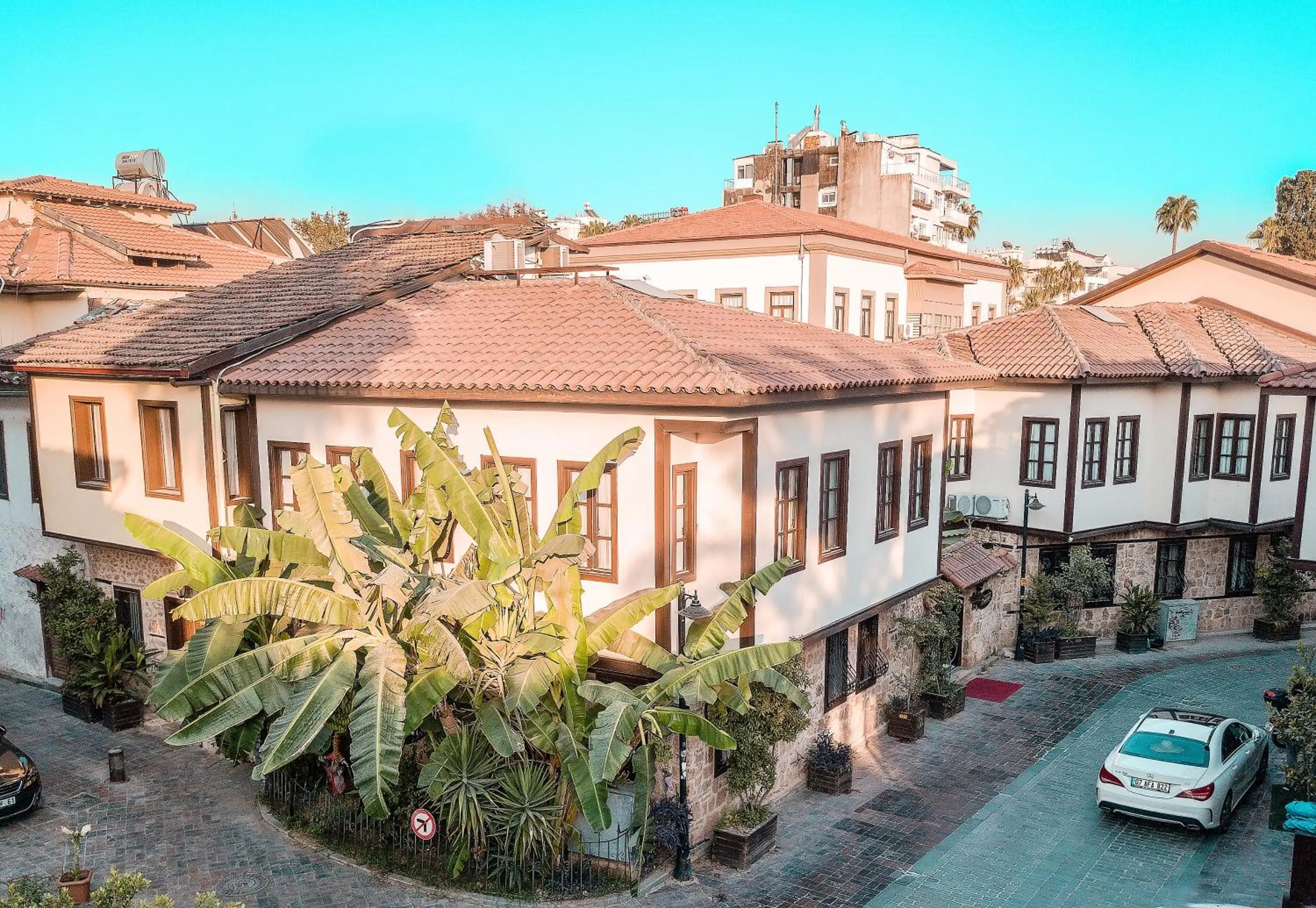Facade/entrance in The Suite Apart Hotel