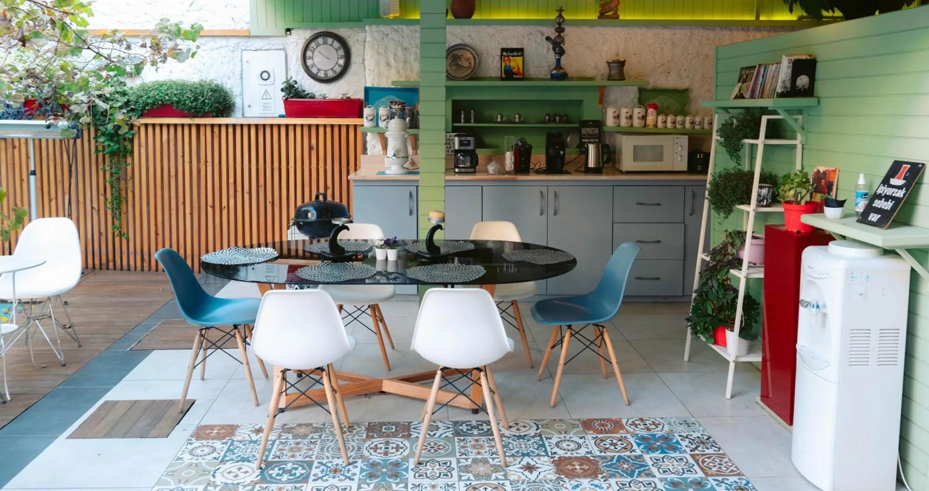 BBQ facilities in The Suite Apart Hotel