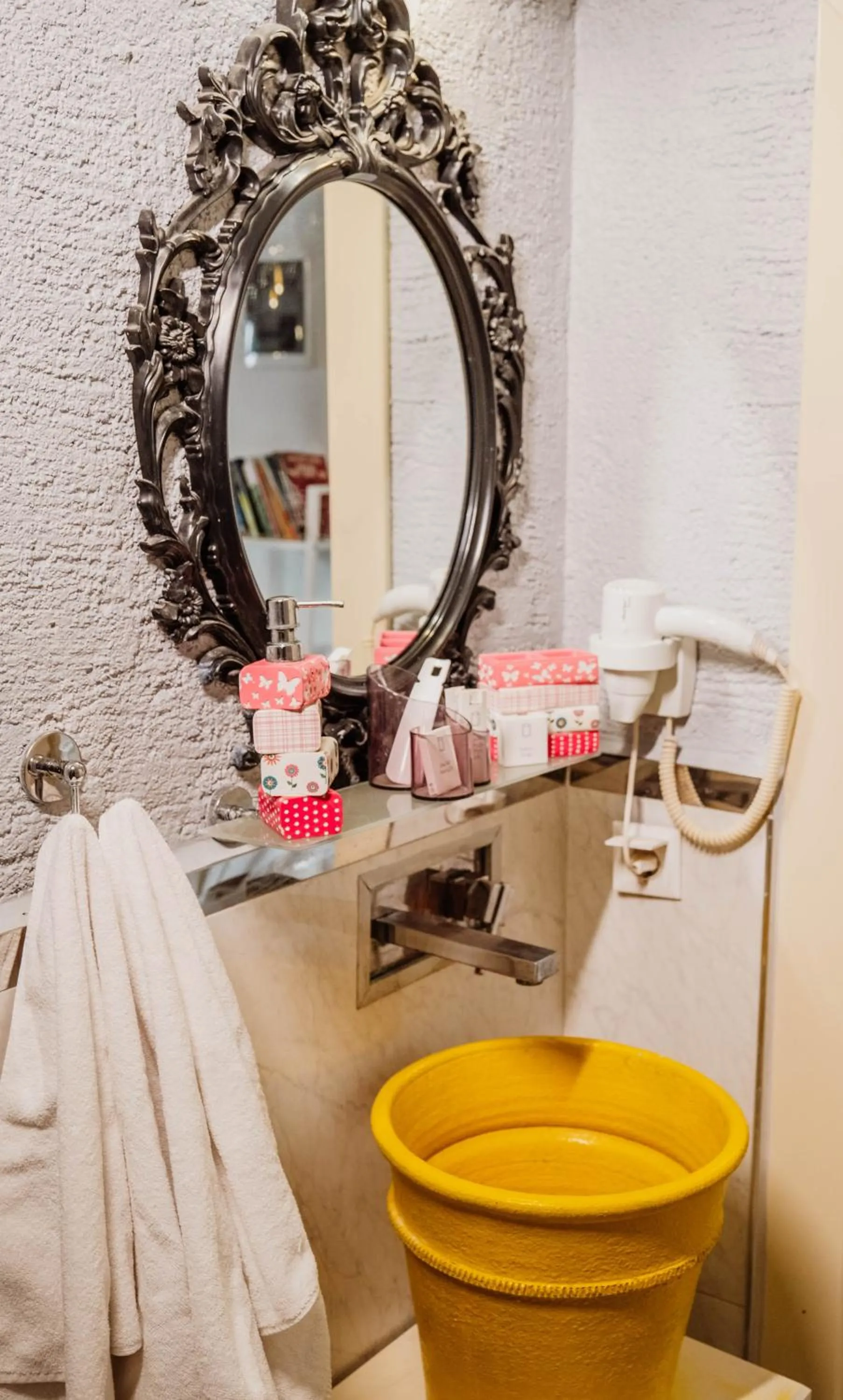 Bathroom in The Suite Apart Hotel
