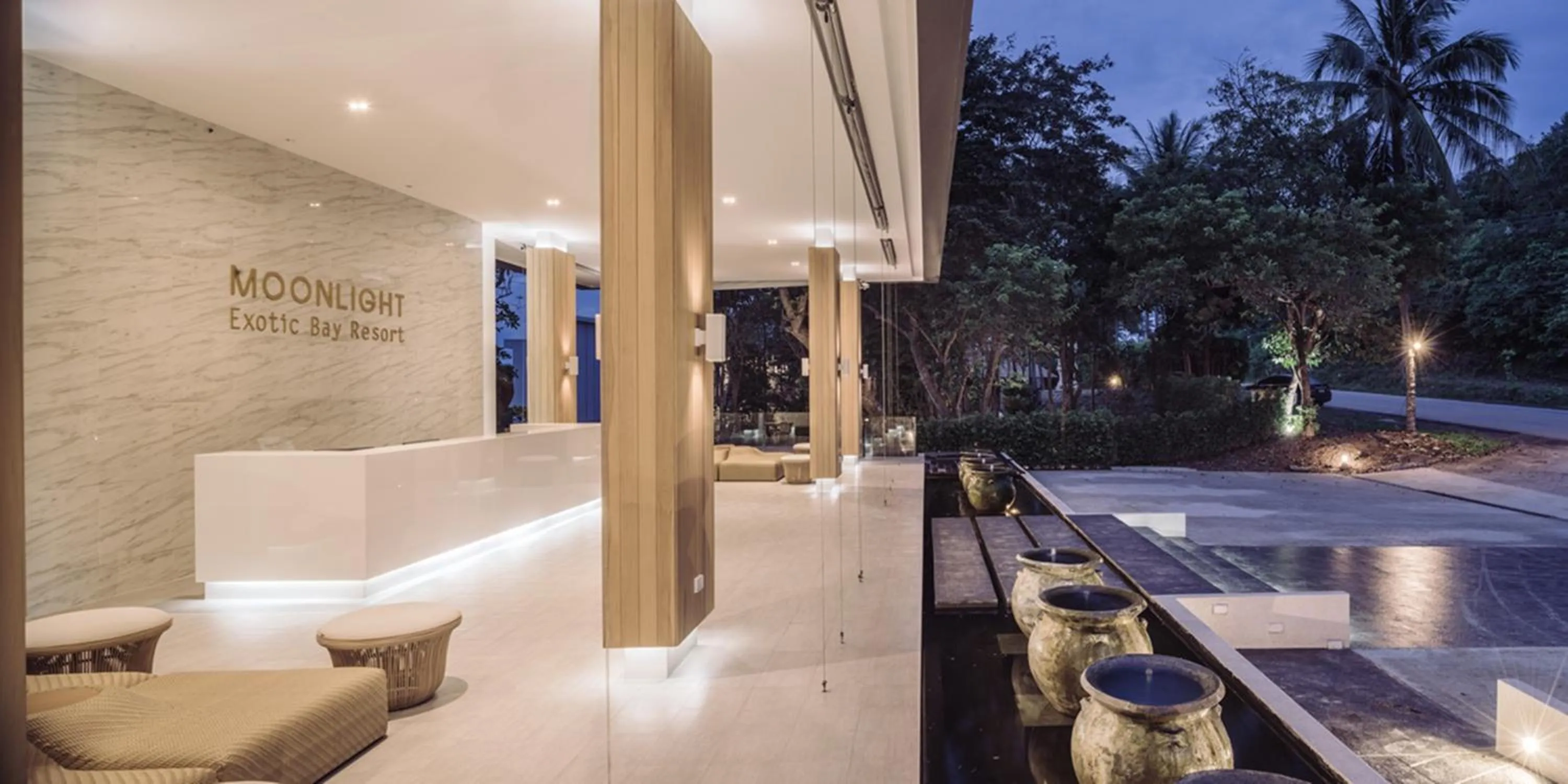 Facade/entrance in Moonlight Bay Resort