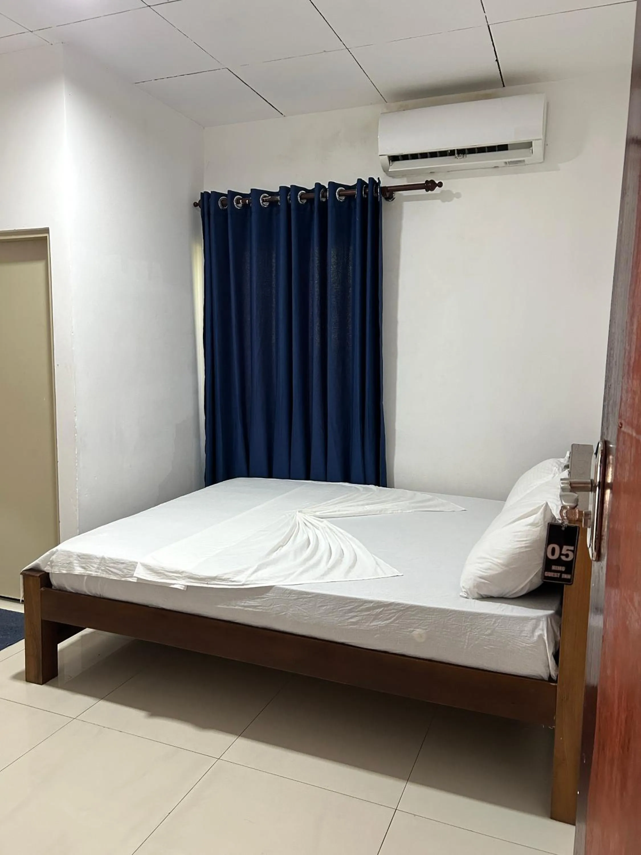 Standard Double Room - single occupancy in Himo Guest Inn
