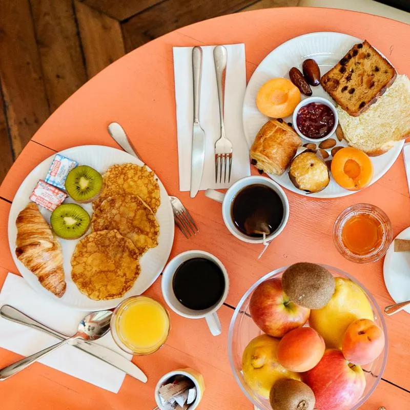 Food and drinks in Best Western Plus d'Europe et d'Angleterre