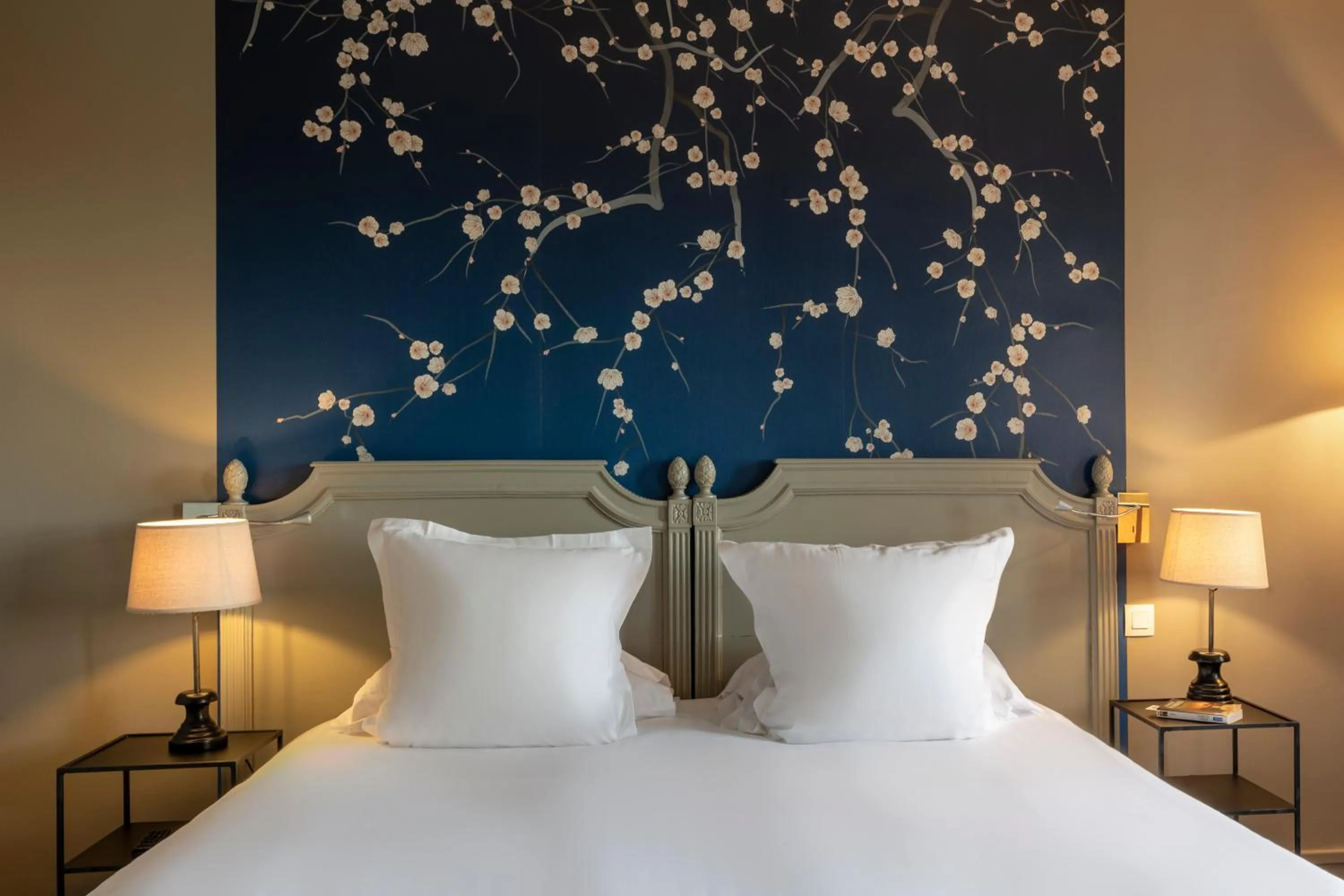 Bed in Best Western Plus d'Europe et d'Angleterre