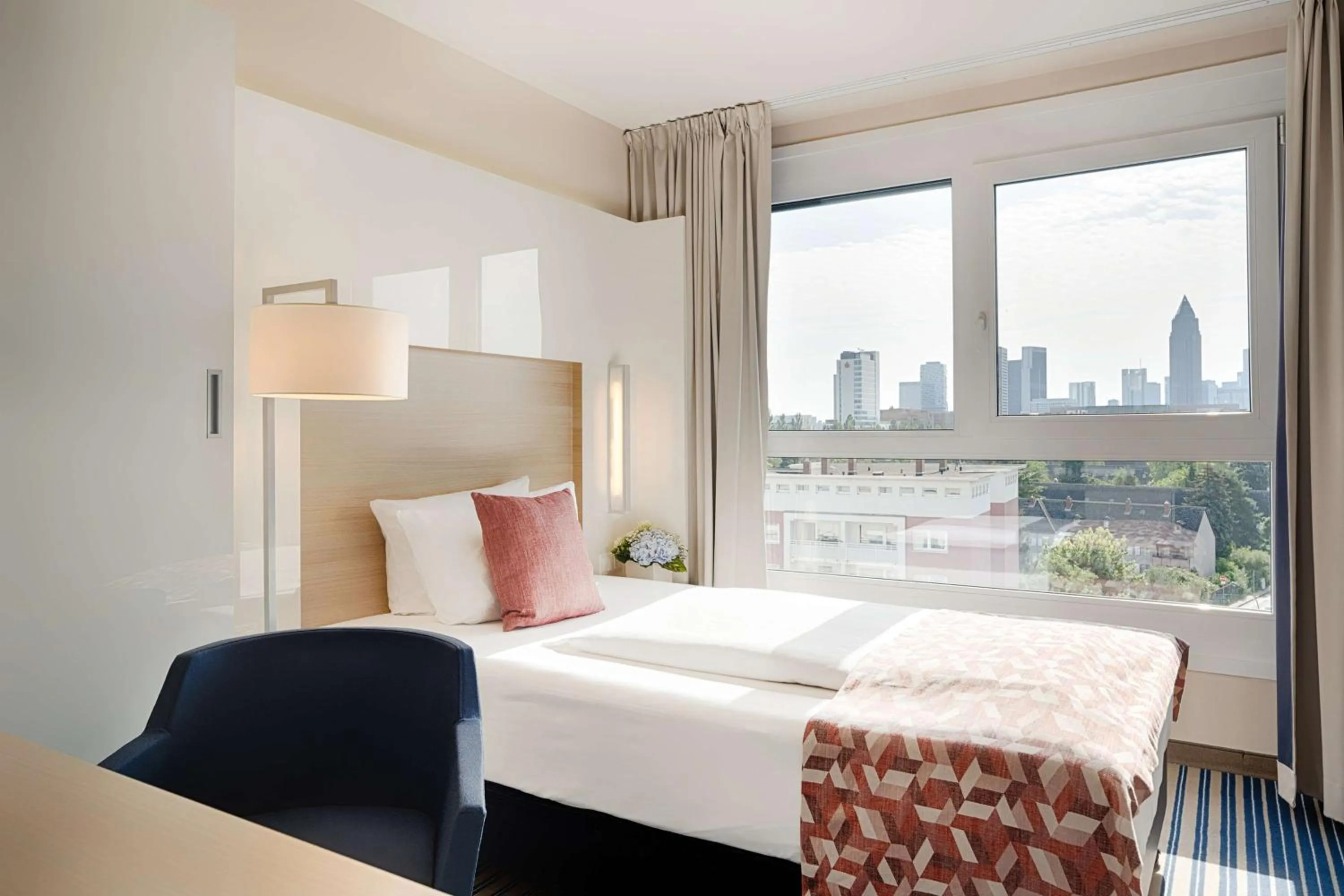 Bedroom, Bed in Best Western Plus Welcome Hotel Frankfurt