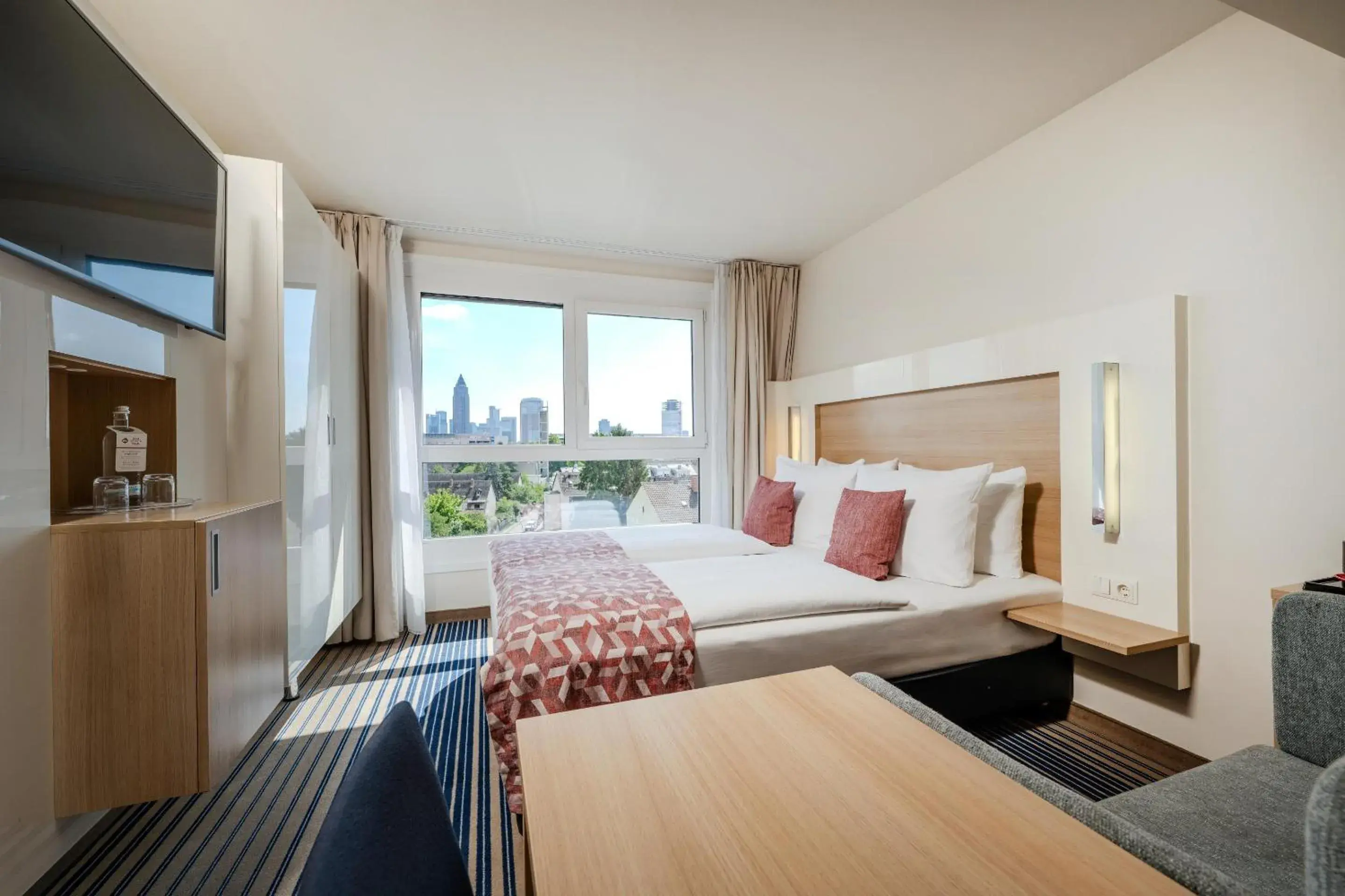 Bedroom, Bed in Best Western Plus Welcome Hotel Frankfurt Bedroom, Bed in Best Western Plus Welcome Hotel Frankfurt