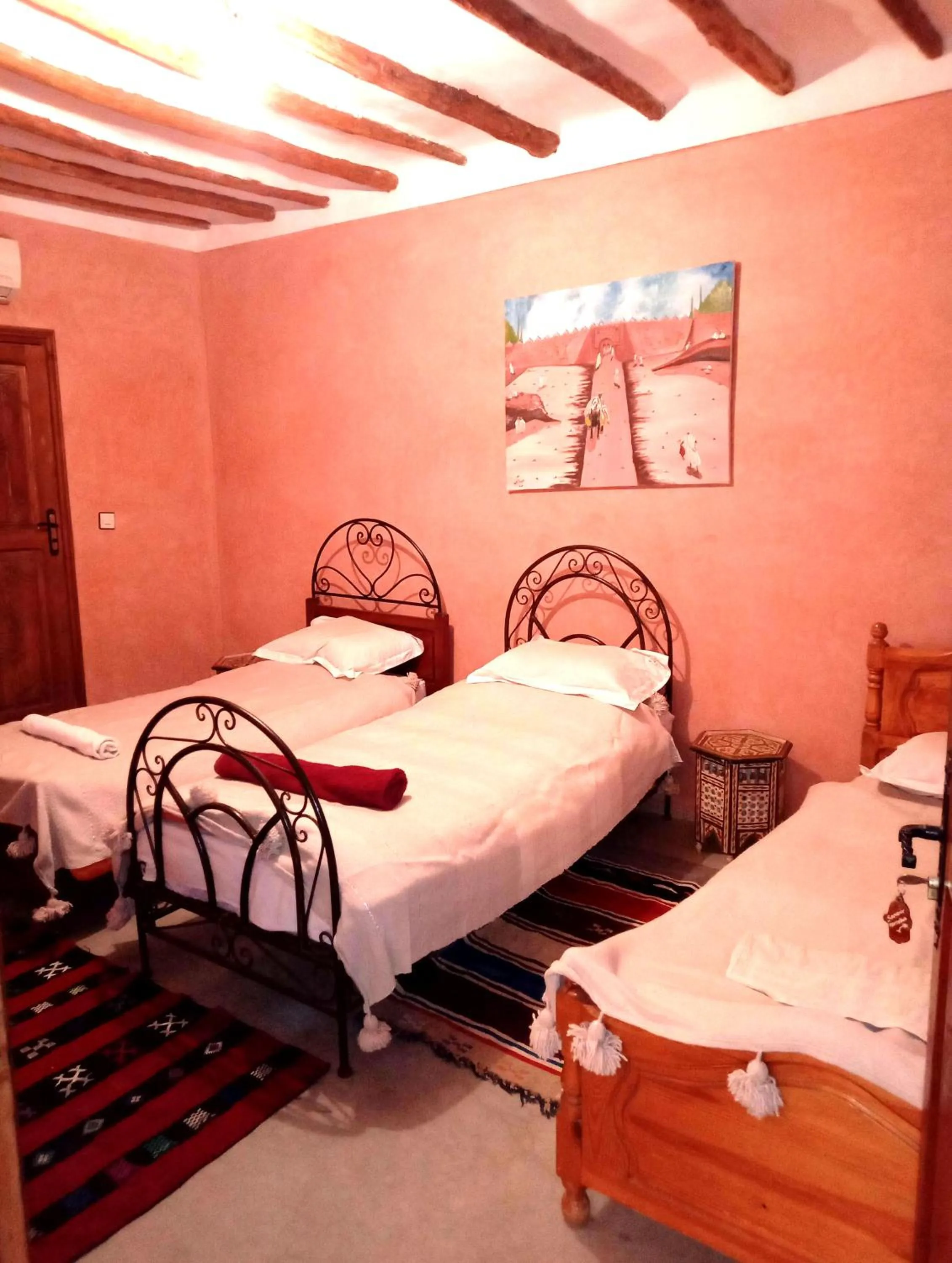 Bed in Riad Essaoussan