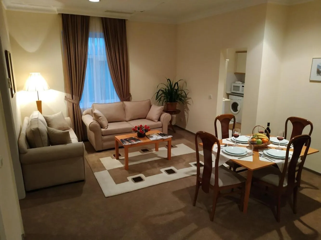 Living room in City Mansion ApartHotel