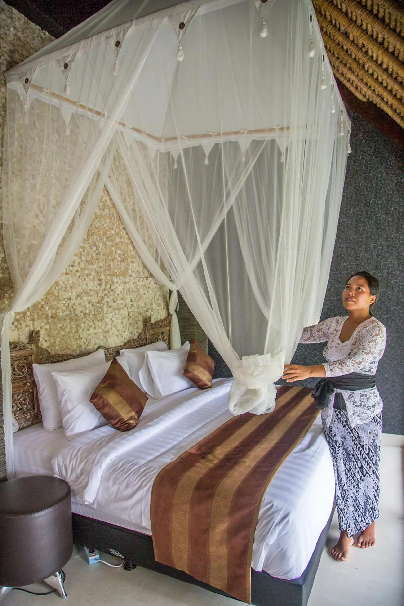 Bed in The Manipura Luxury Estate and Spa Up to 18 person, fully serviced