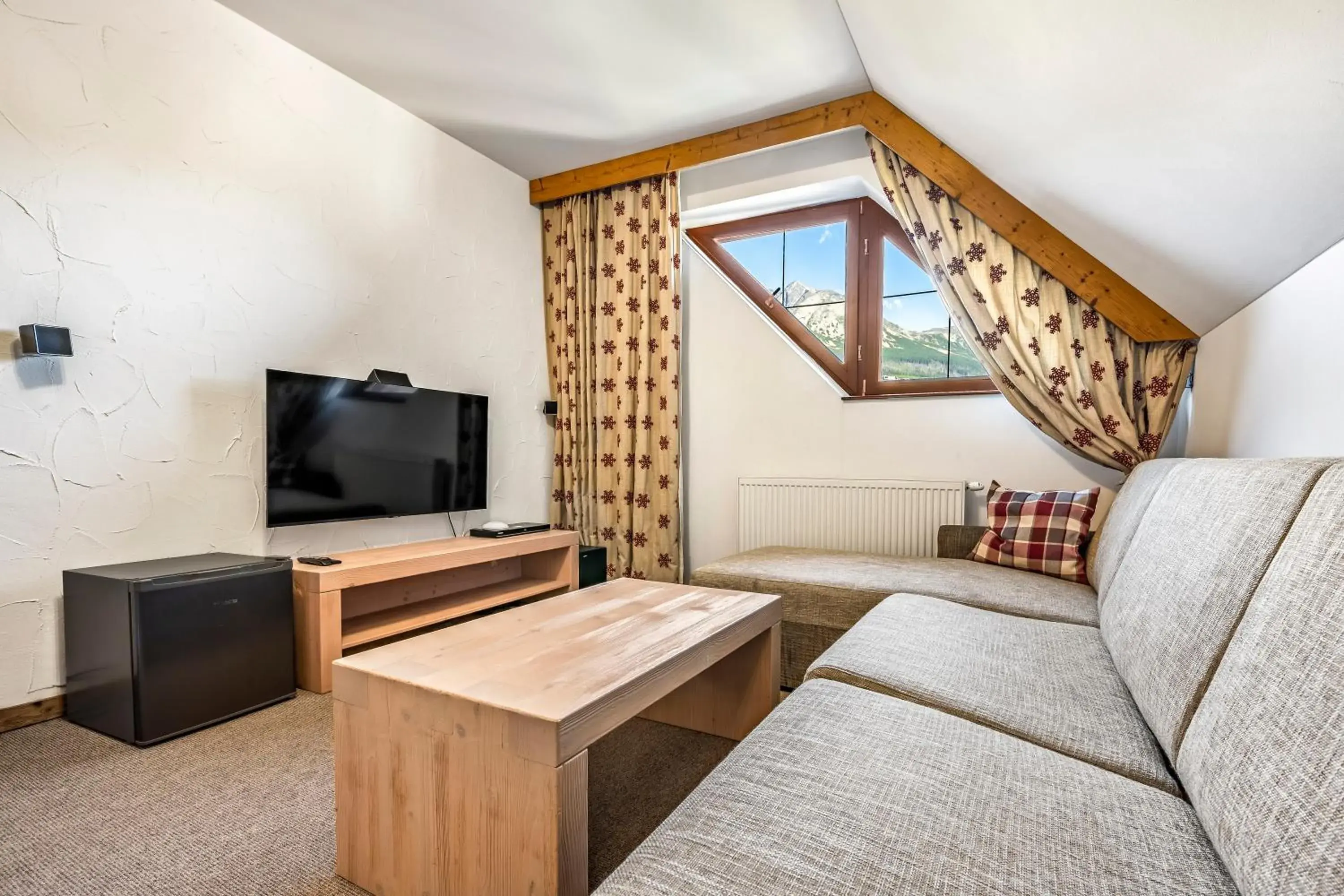 Duplex Apartment in Main Hotel Building in Kukučka Lomnica - Tatranská Lomnica Duplex Apartment in Main Hotel Building in Kukučka Lomnica - Tatranská Lomnica