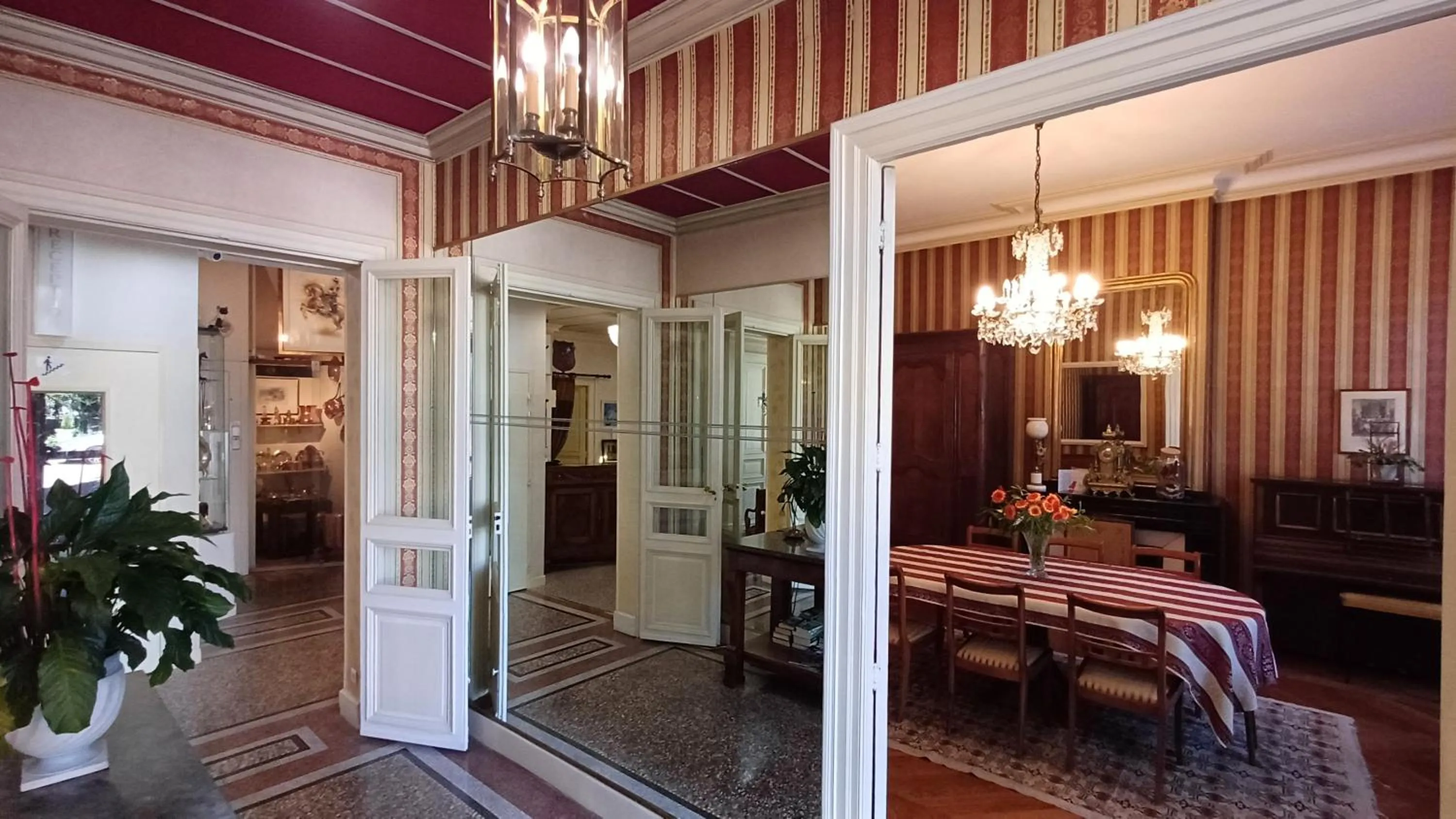 Lobby or reception in Hotel Montsegur