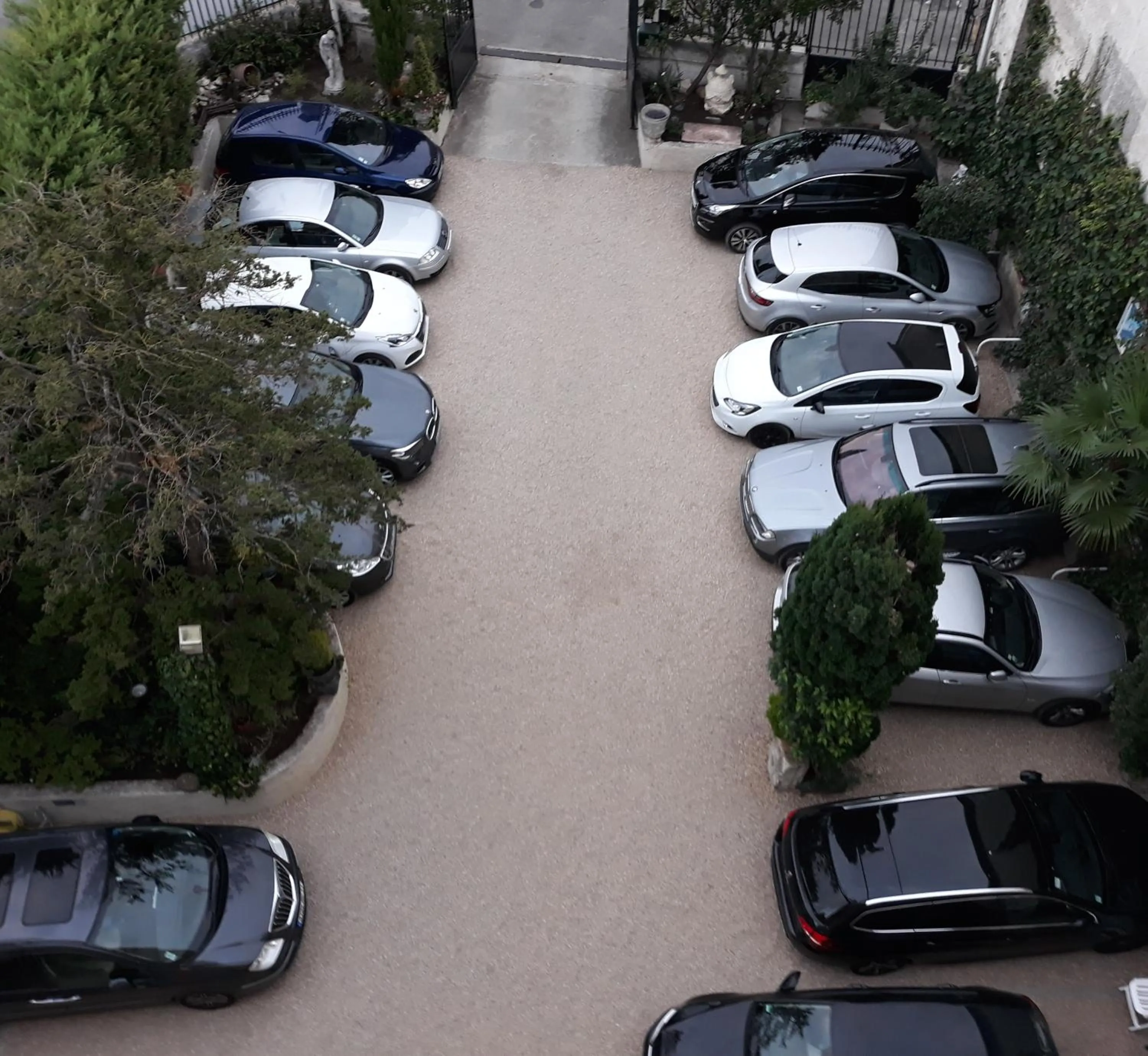 Parking in Hotel Montsegur