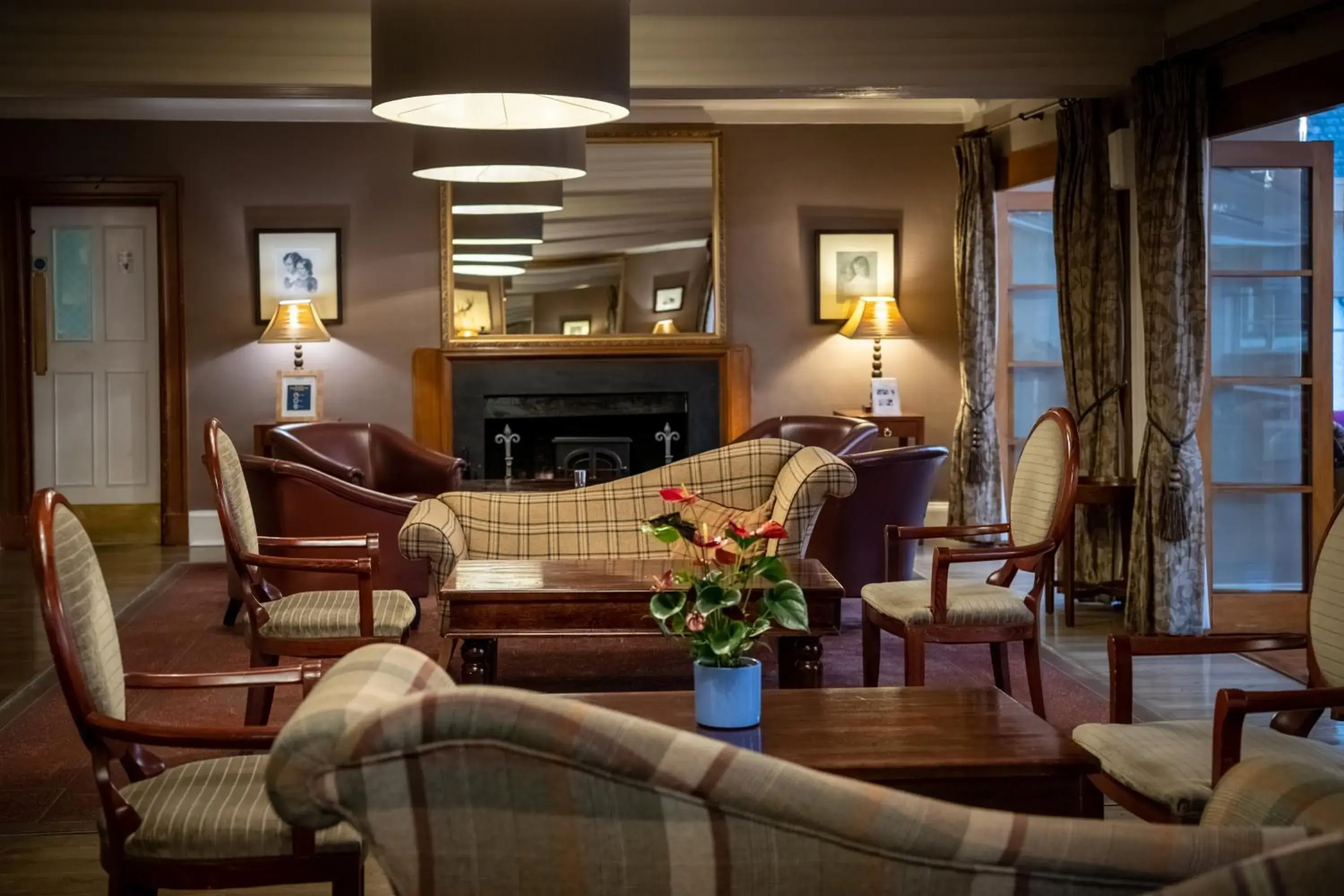 Lounge or bar in Buchanan Arms Hotel & Leisure, Sure Hotel Collection Lounge or bar in Buchanan Arms Hotel & Leisure, Sure Hotel Collection