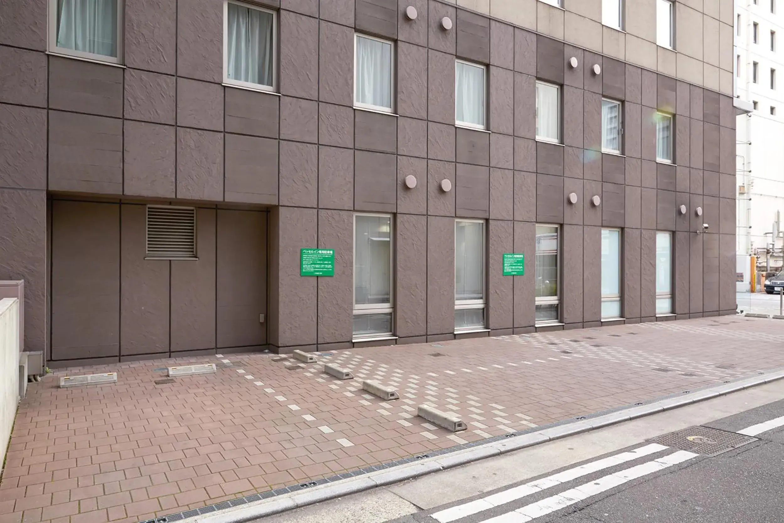 Property building in Vessel Inn Hakata Nakasu Property building in Vessel Inn Hakata Nakasu