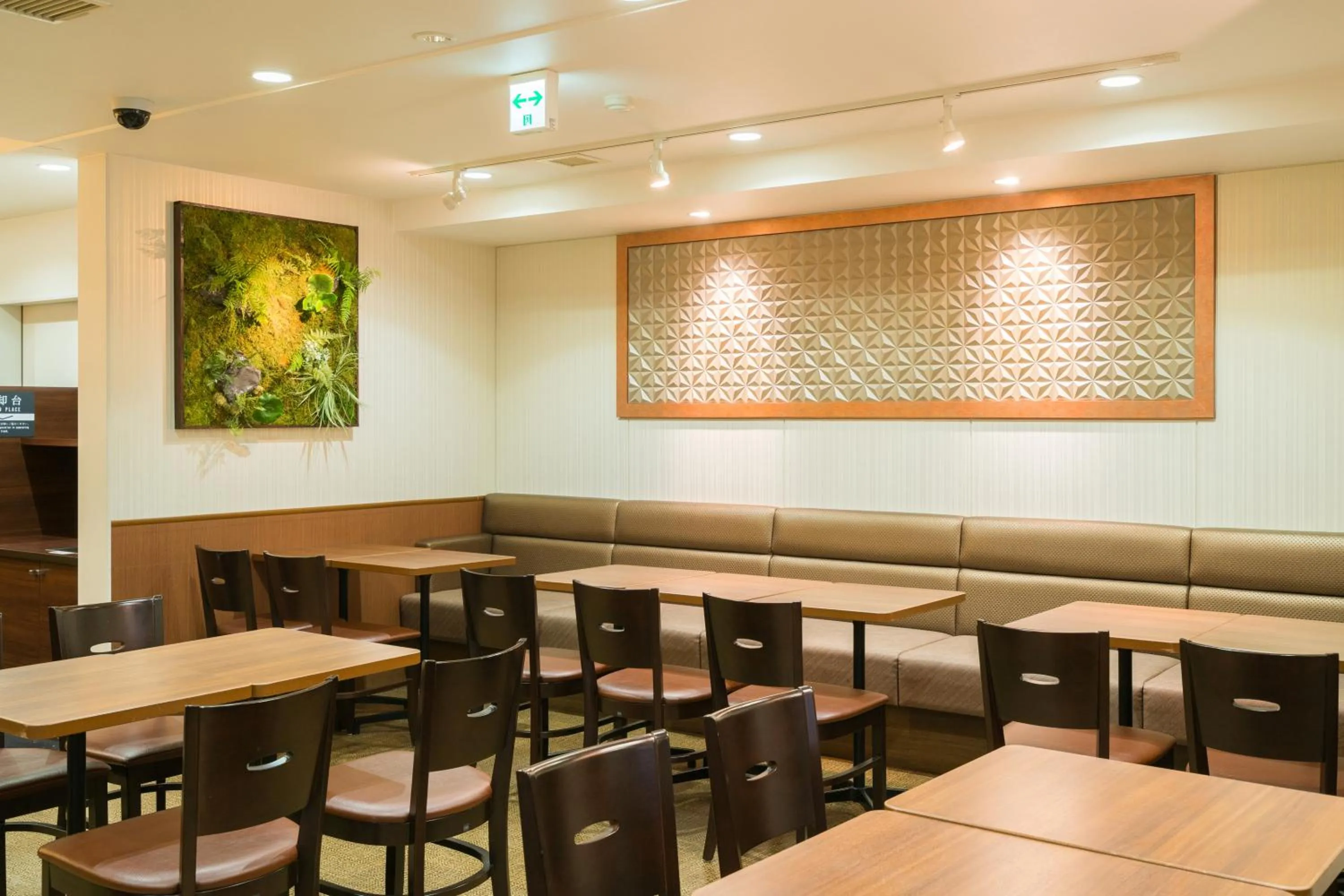 Restaurant/places to eat in Vessel Inn Hakata Nakasu