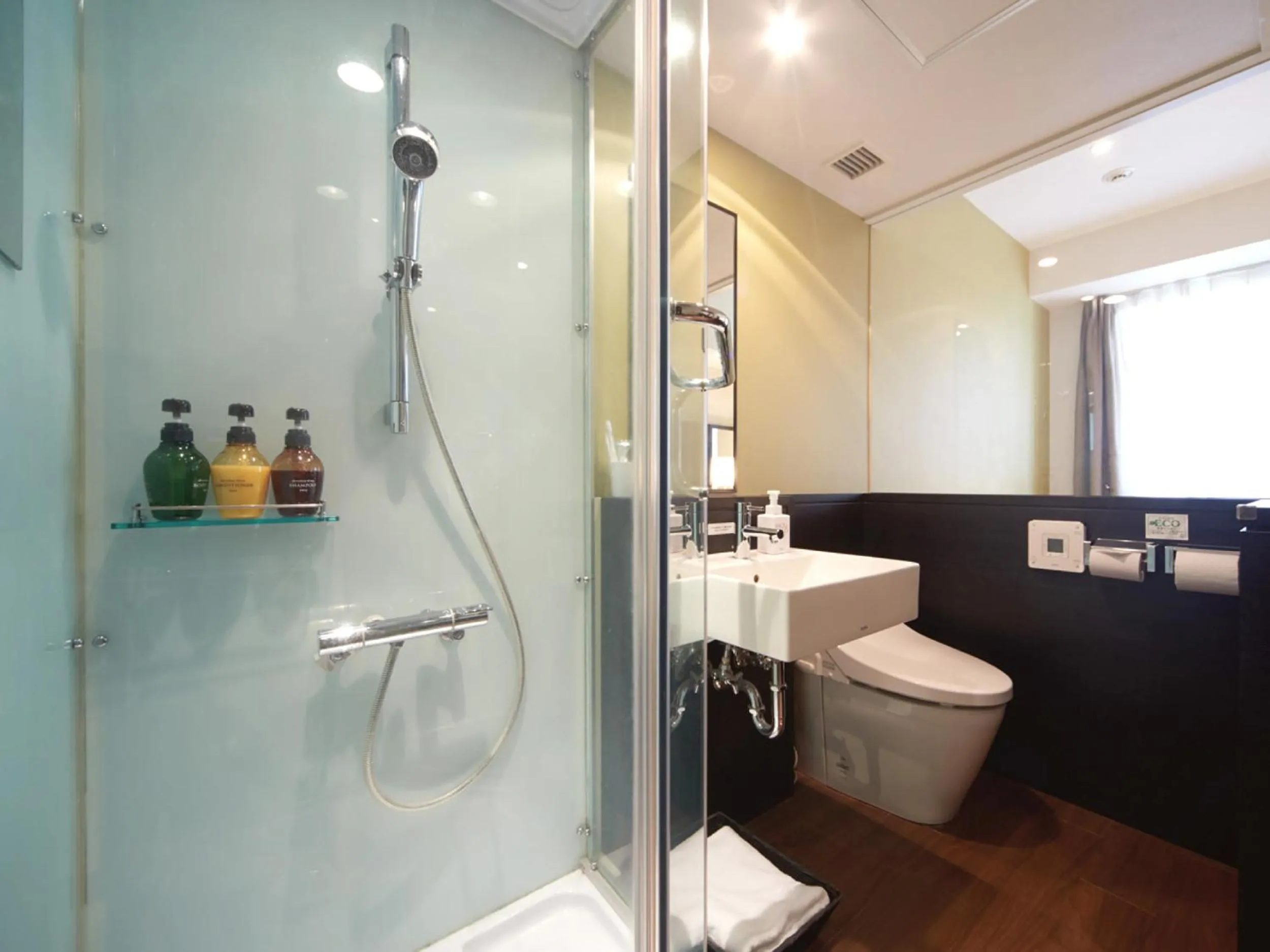 Shower in Vessel Inn Hakata Nakasu