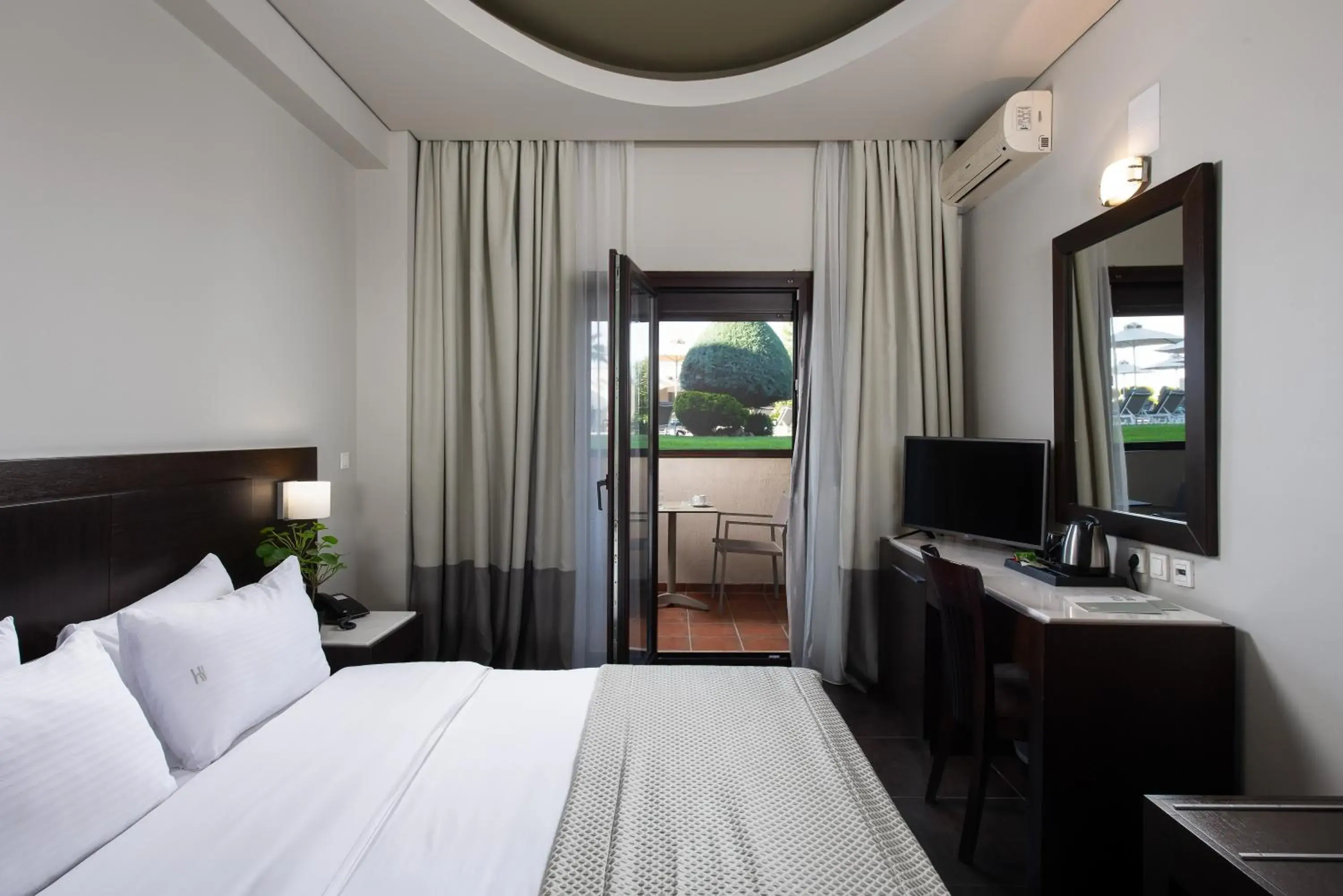 Bed in Heaven Hotel Thessaloniki Airport Bed in Heaven Hotel Thessaloniki Airport