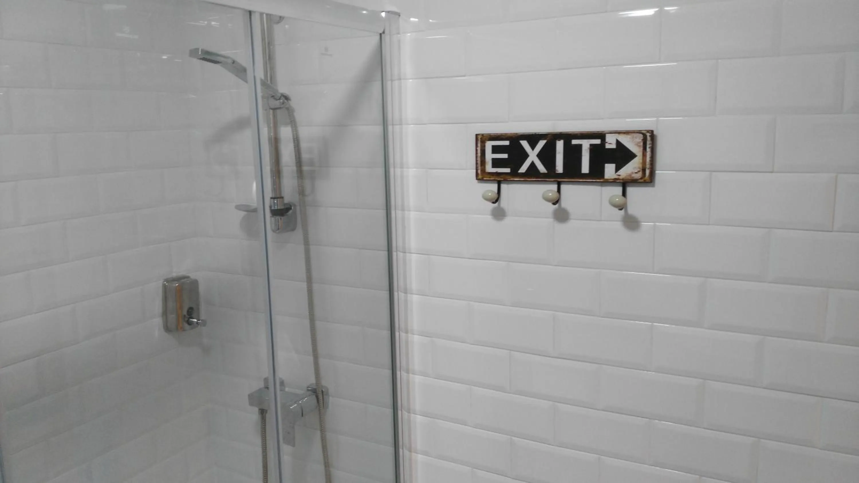 Shower in Tierra Encantada