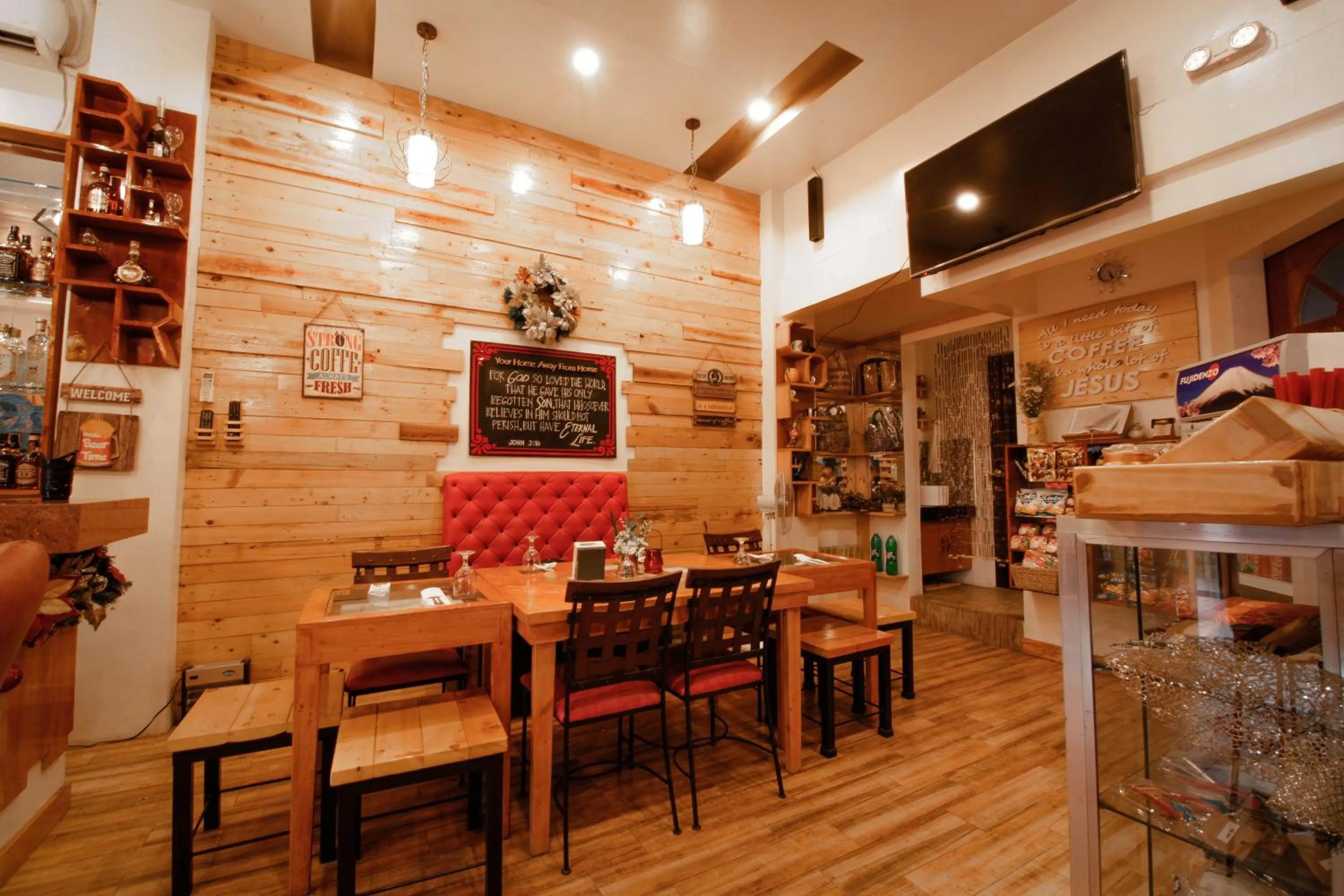 Restaurant/places to eat in Fj Manila Hotel