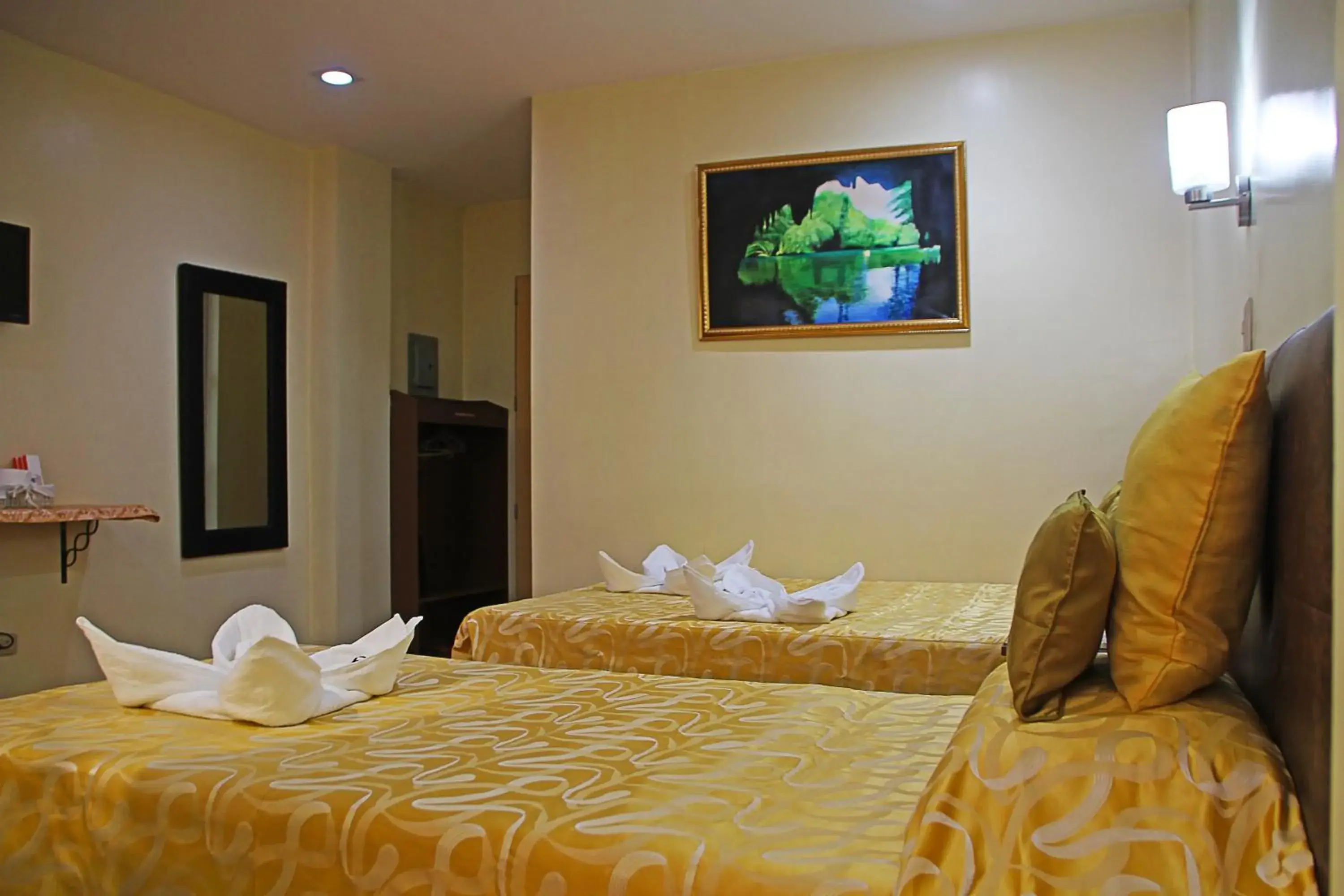 Bedroom, Bed in Fj Manila Hotel Bedroom, Bed in Fj Manila Hotel