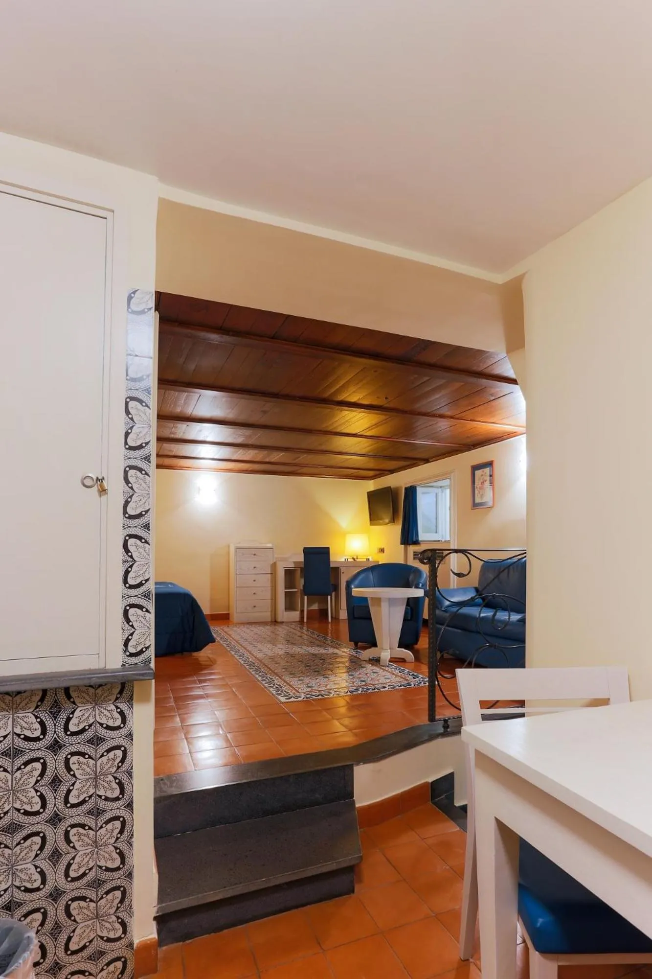 Photo of the whole room in Maison Tofani