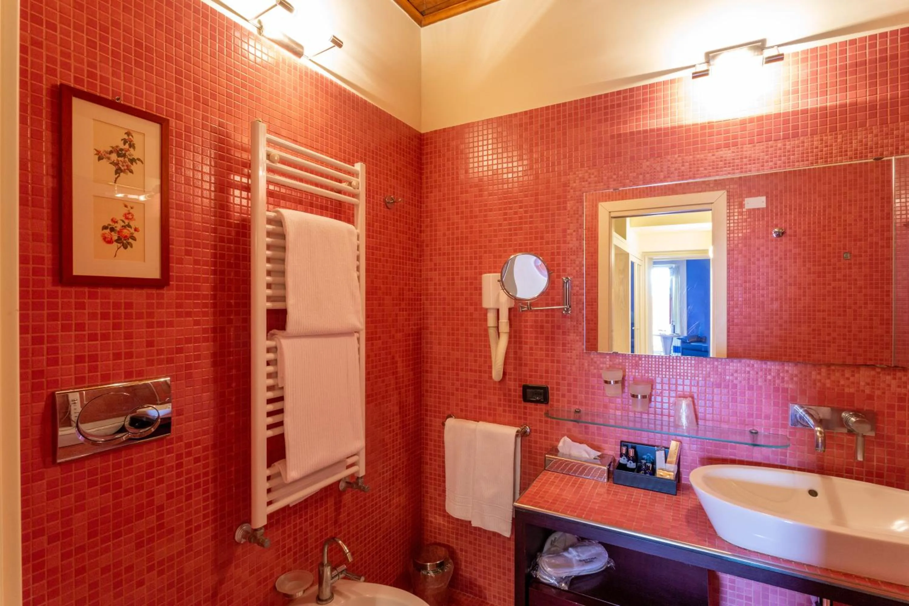 Hot Tub in Maison Tofani