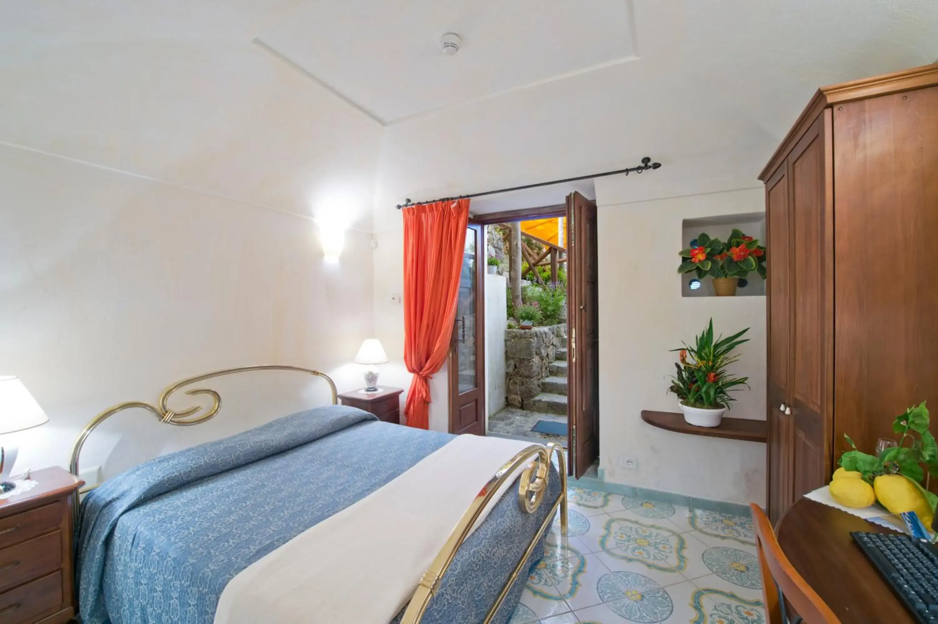 Economy Double Room in L'Antico Borgo Dei Limoni Economy Double Room in L'Antico Borgo Dei Limoni