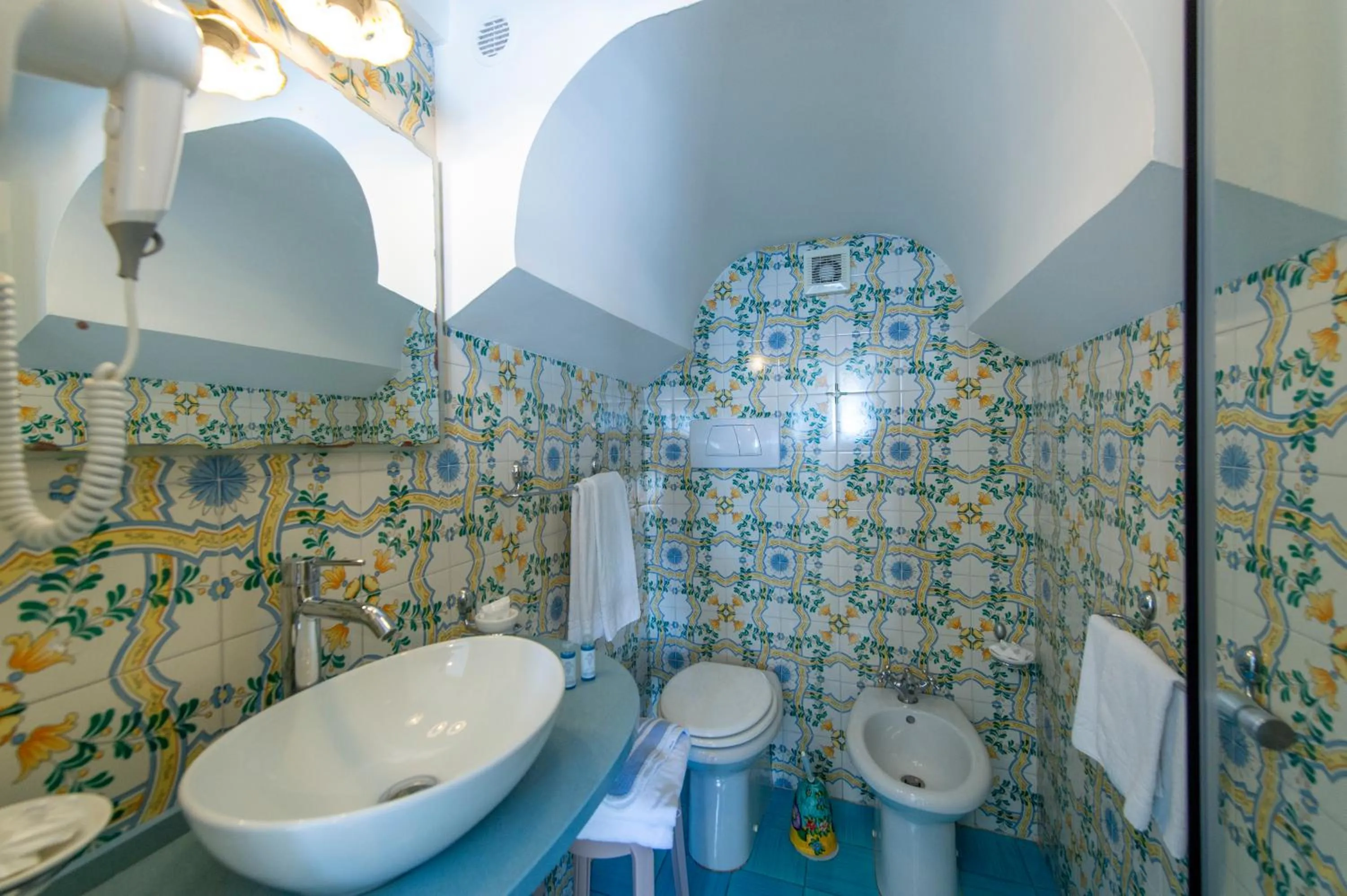 Shower in Hotel Costa Diva