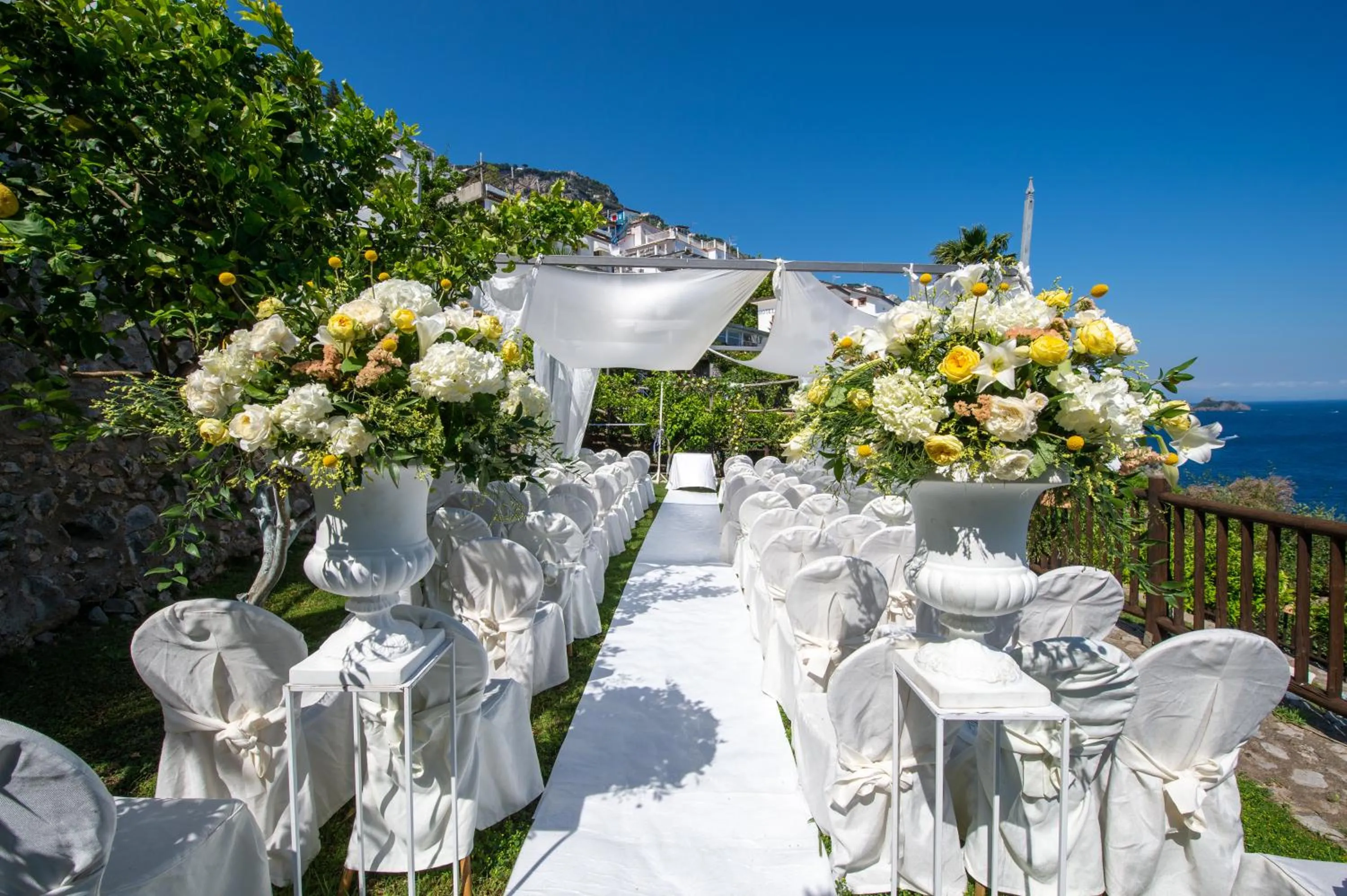 Garden in Hotel Costa Diva