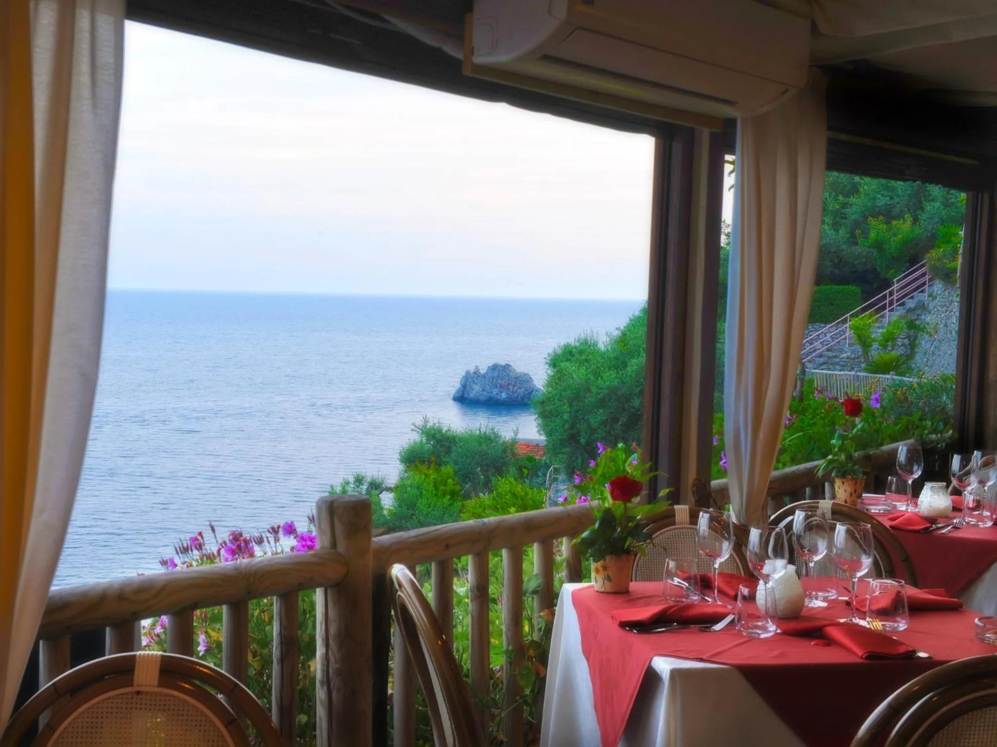 Restaurant/places to eat in Hotel Costa Diva