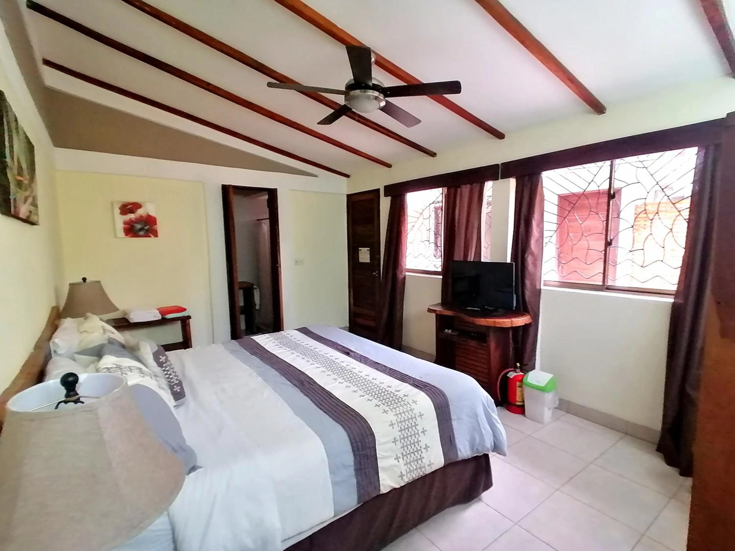 TV and multimedia, Bed in Xalli Beach Hotel