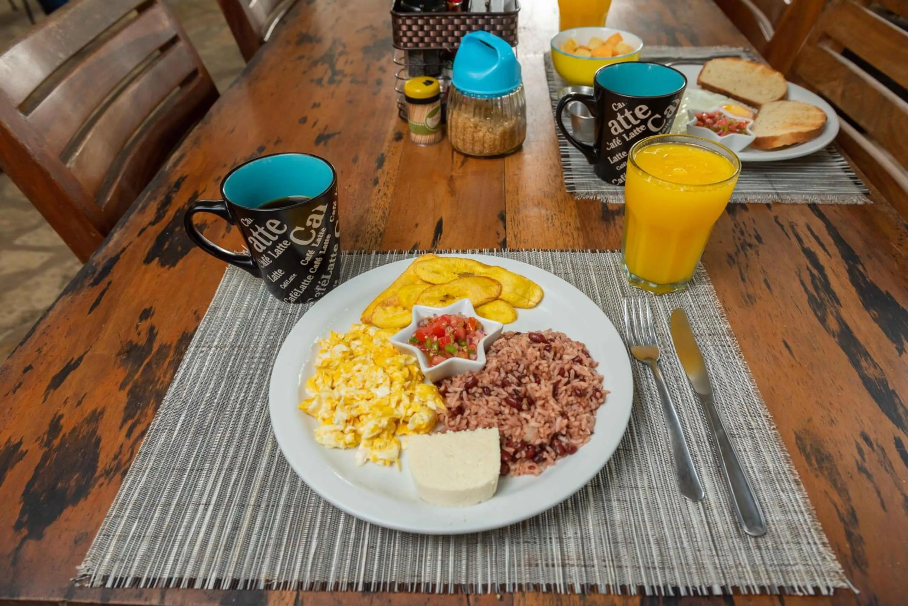 Restaurant/places to eat in Xalli Beach Hotel