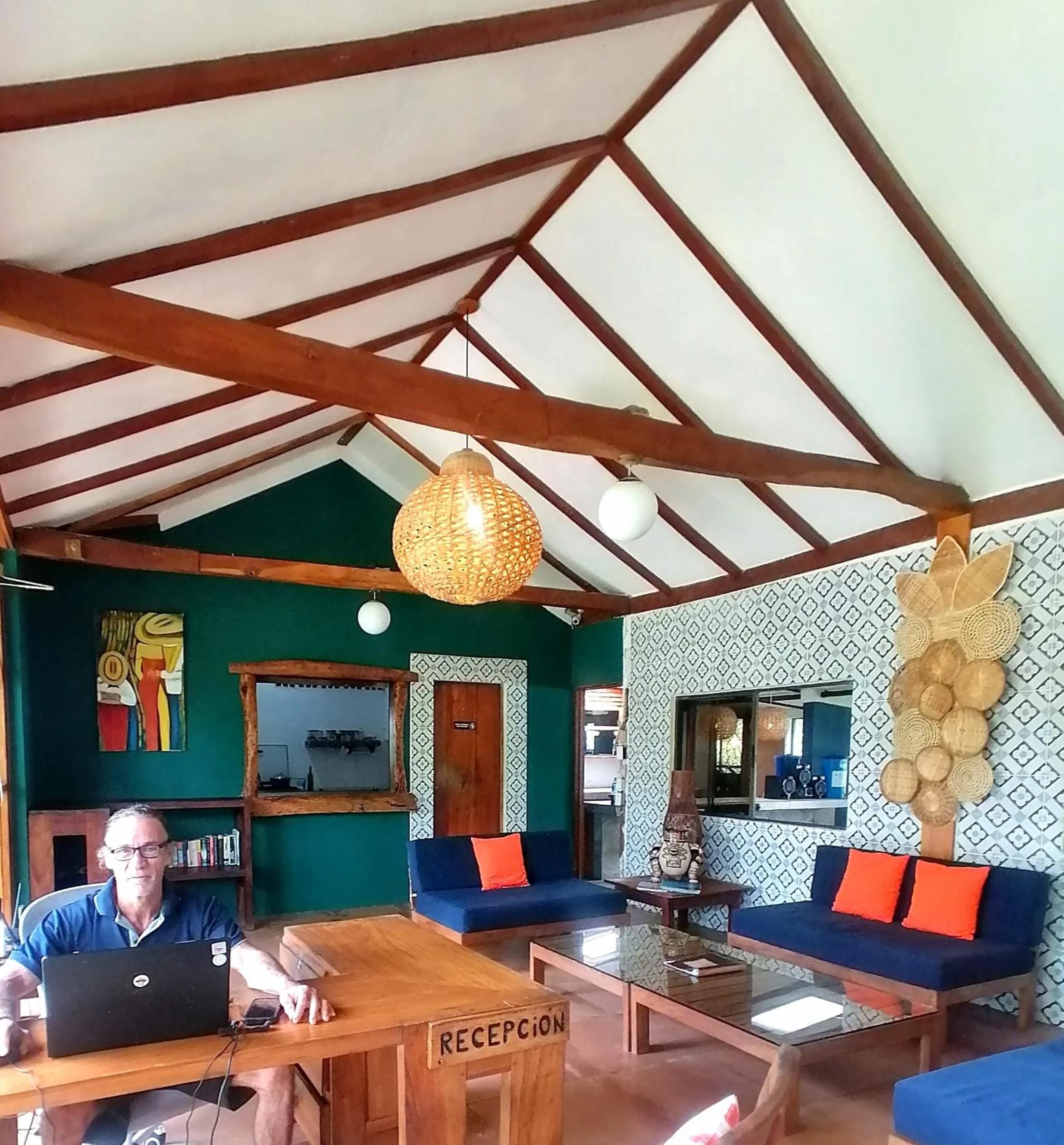 Restaurant/places to eat in Xalli Beach Hotel