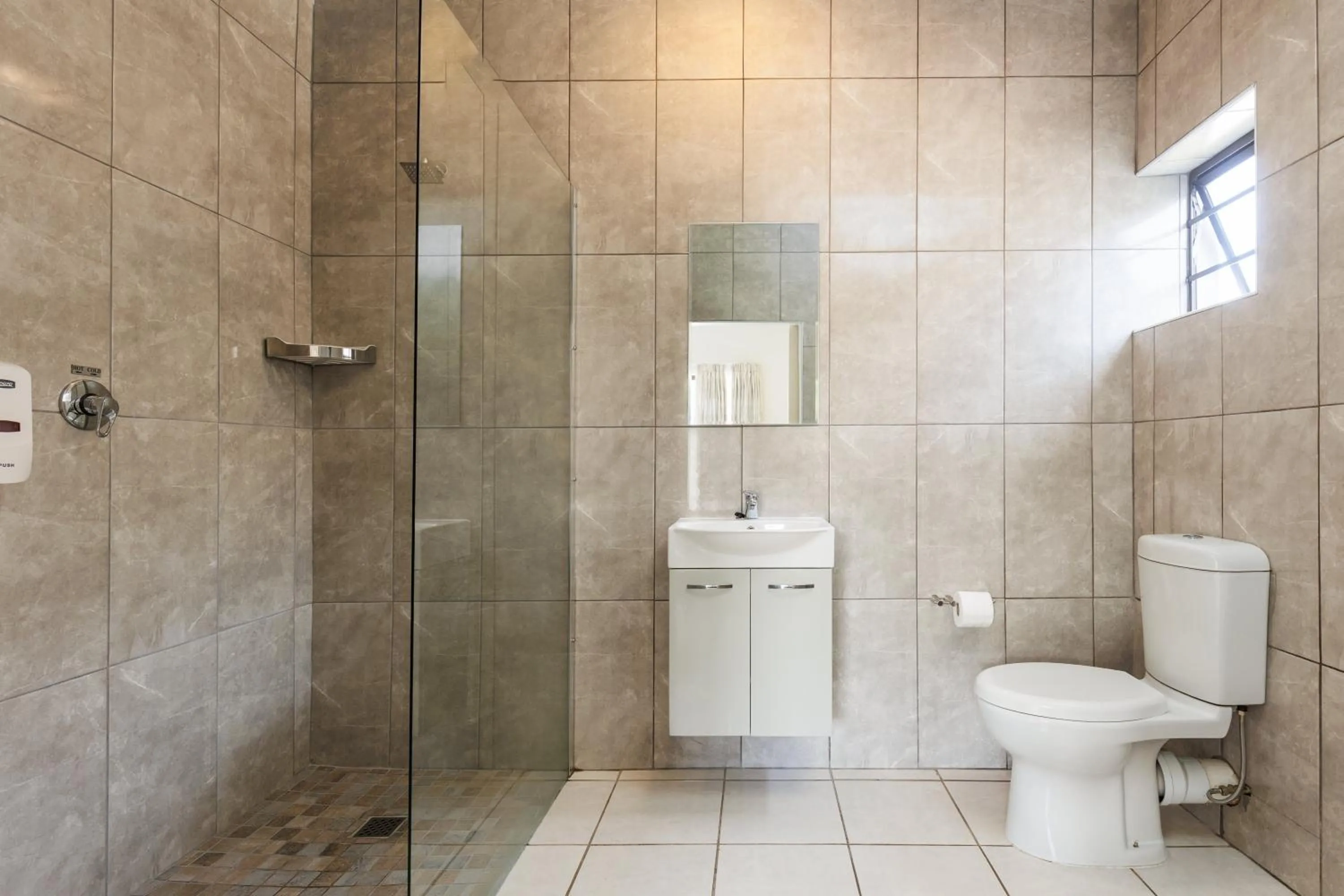 Shower in My Den Bed and Breakfast Pty Ltd