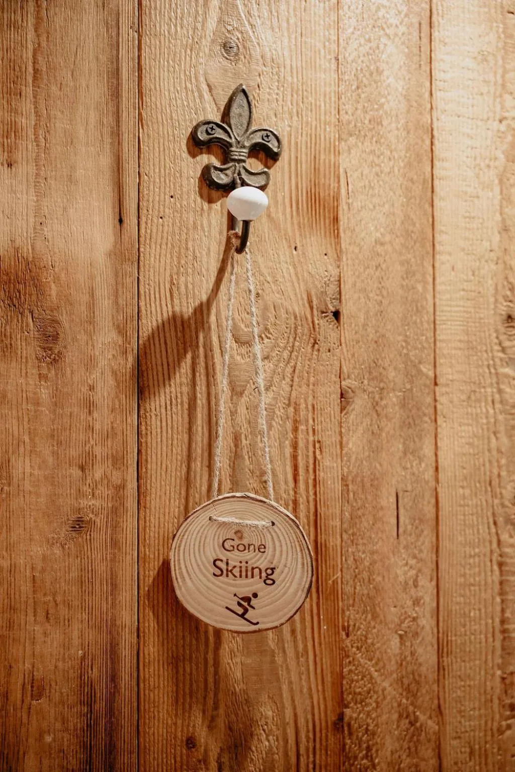 Decorative detail in Hôtel Les Cimes