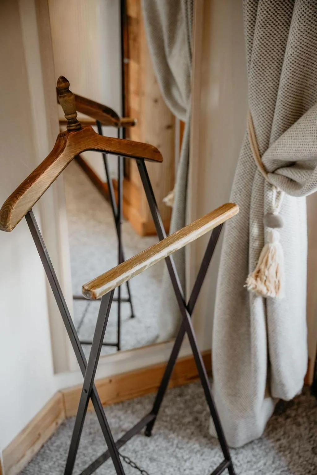 Bedroom in Hôtel Les Cimes