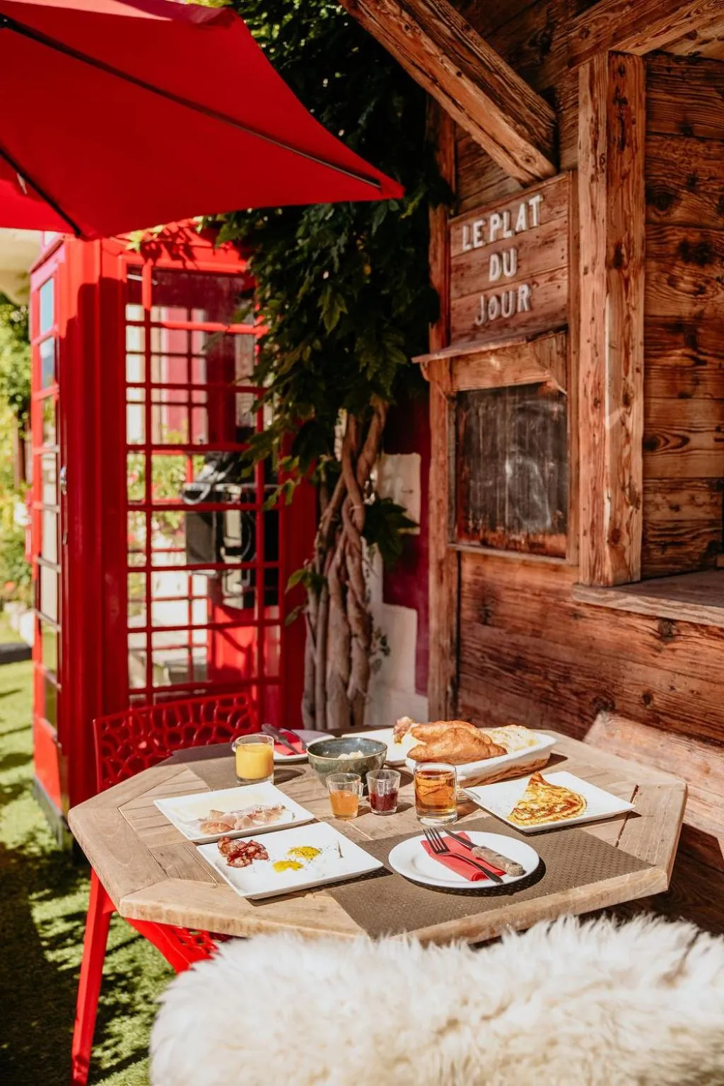 Breakfast in Hôtel Les Cimes