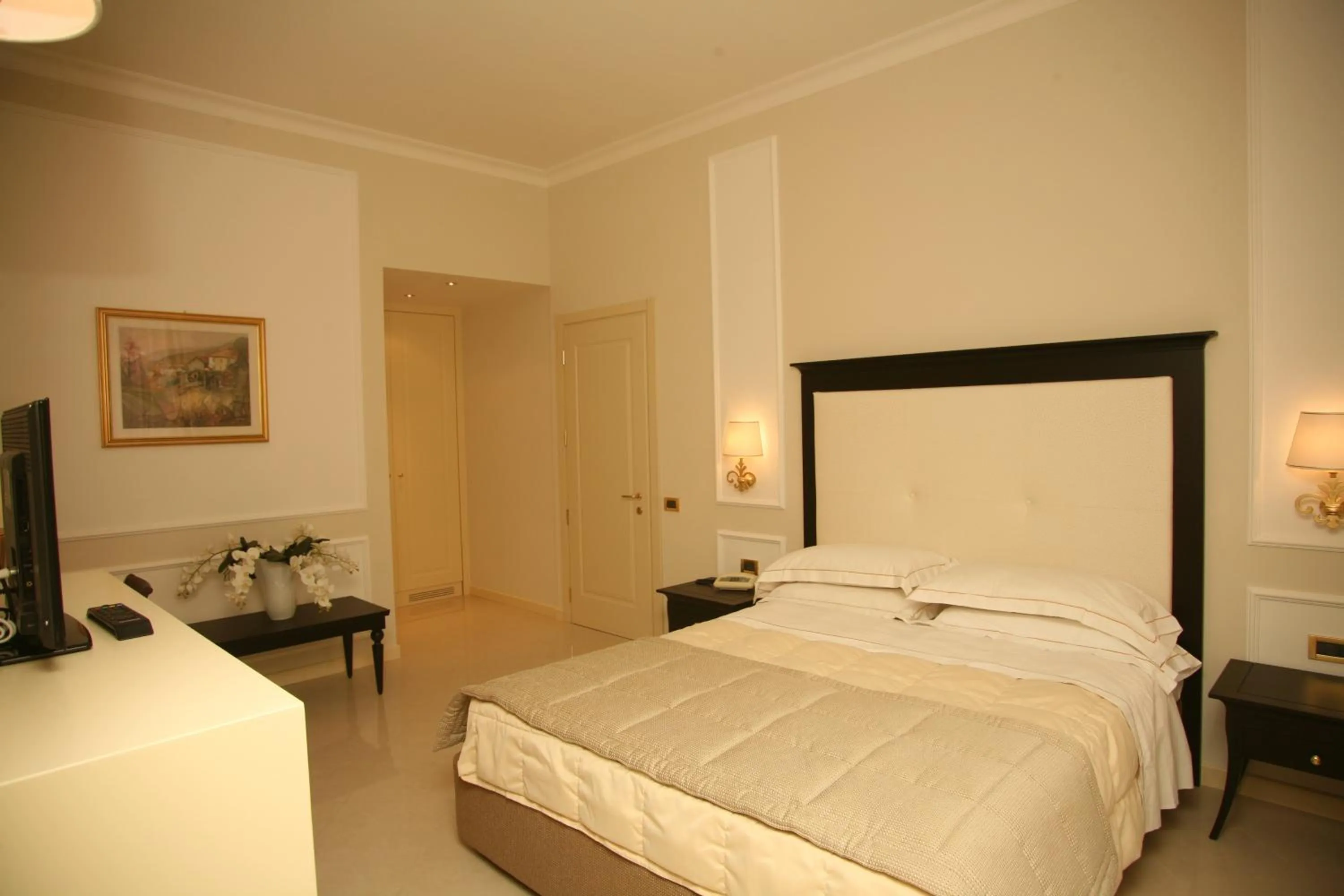 Bed in Hotel Miramare & Spa