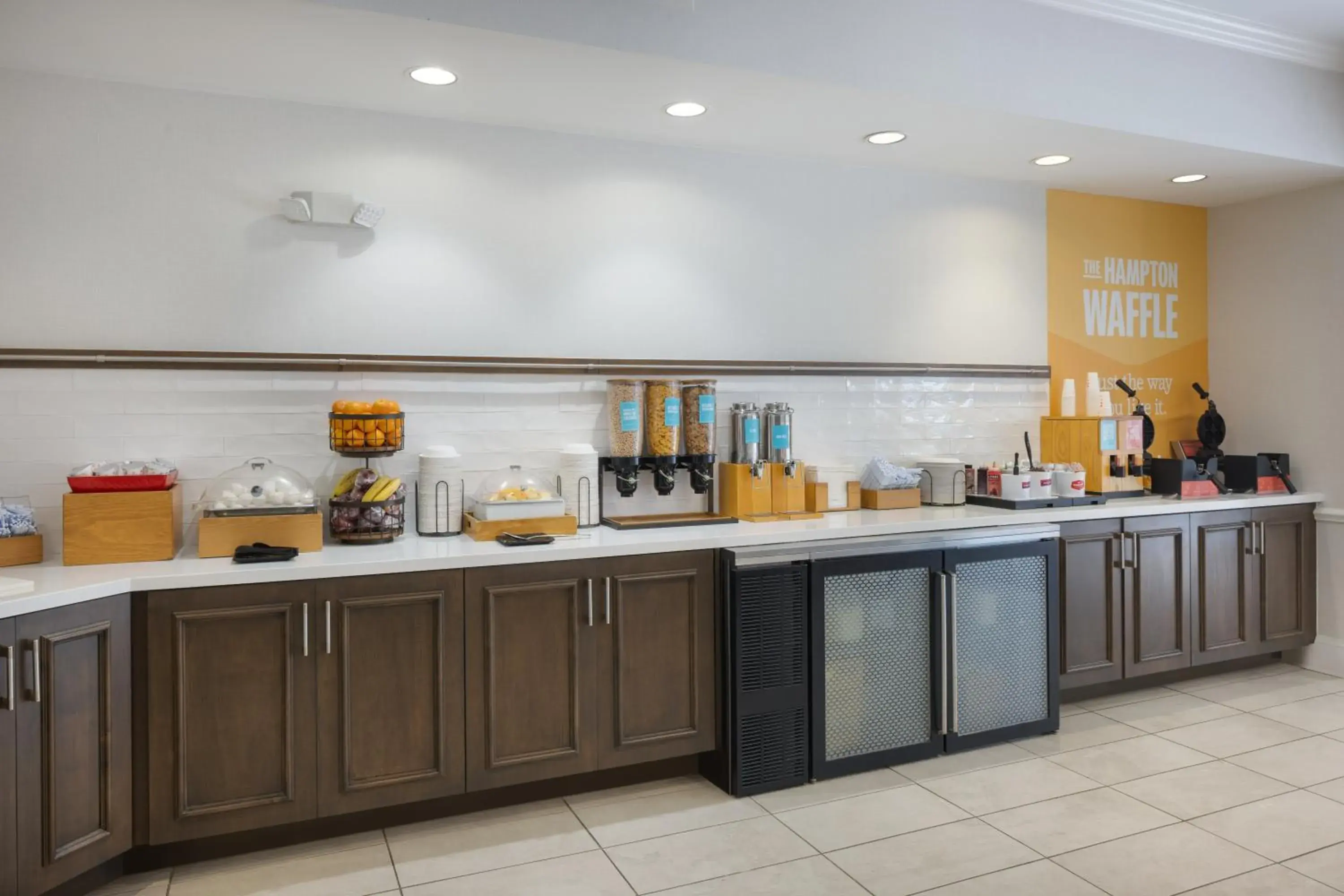 Buffet breakfast in Hampton Inn & Suites Jekyll Island Buffet breakfast in Hampton Inn & Suites Jekyll Island