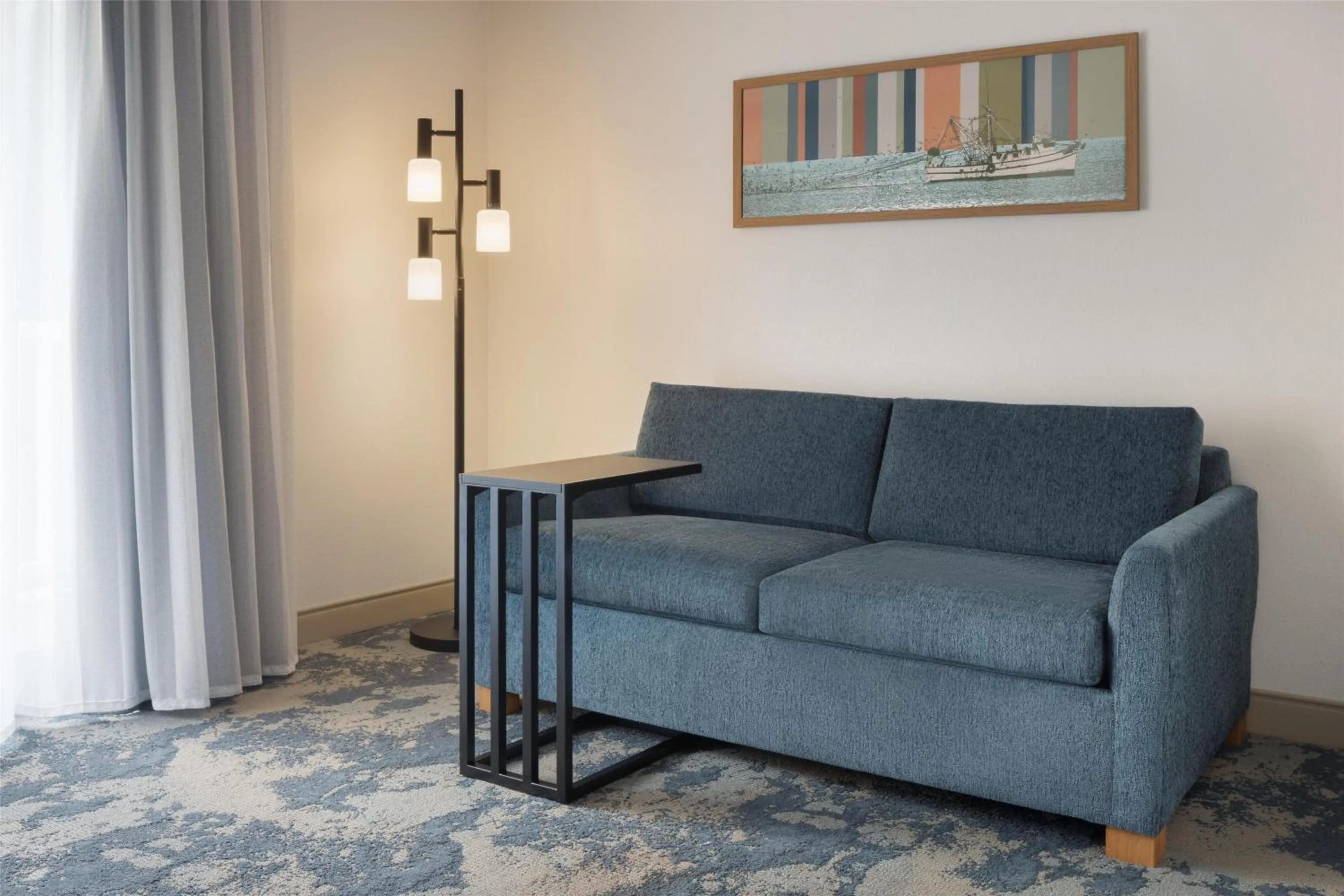 Living room in Hampton Inn & Suites Jekyll Island